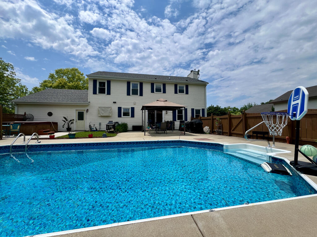 Wisconsin Lake Home for sale (MLS#: 1921959) at 7115  Joy Marie Ln, in Waterford, Wisconsin. (56 of 66)