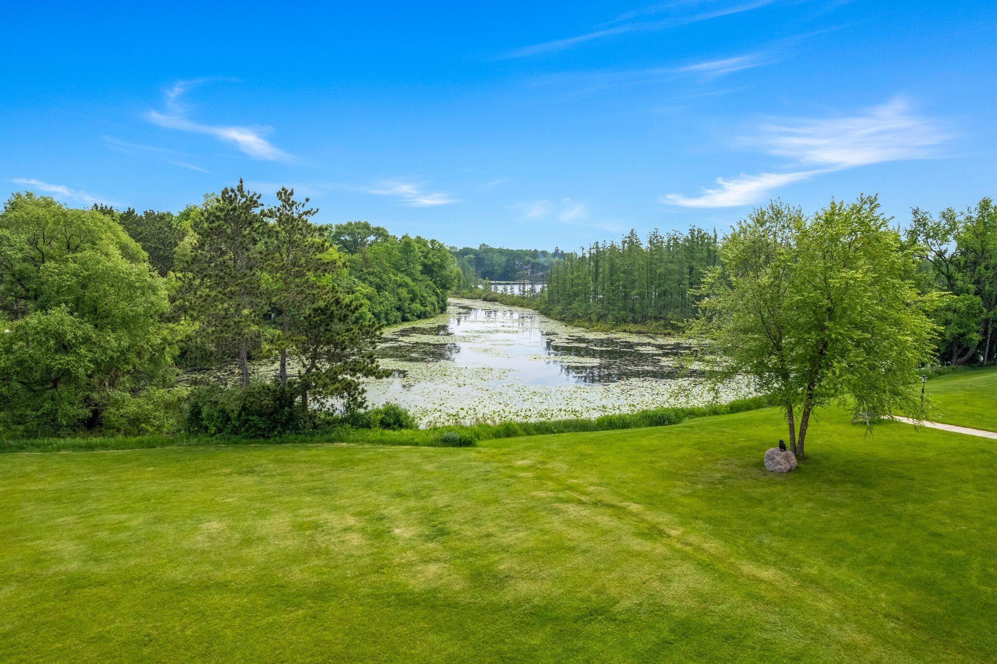 Wisconsin Lake Home for sale (MLS#: 1921978) at W356N6752 E Stonewood Dr, in Oconomowoc, Wisconsin. (33 of 39)
