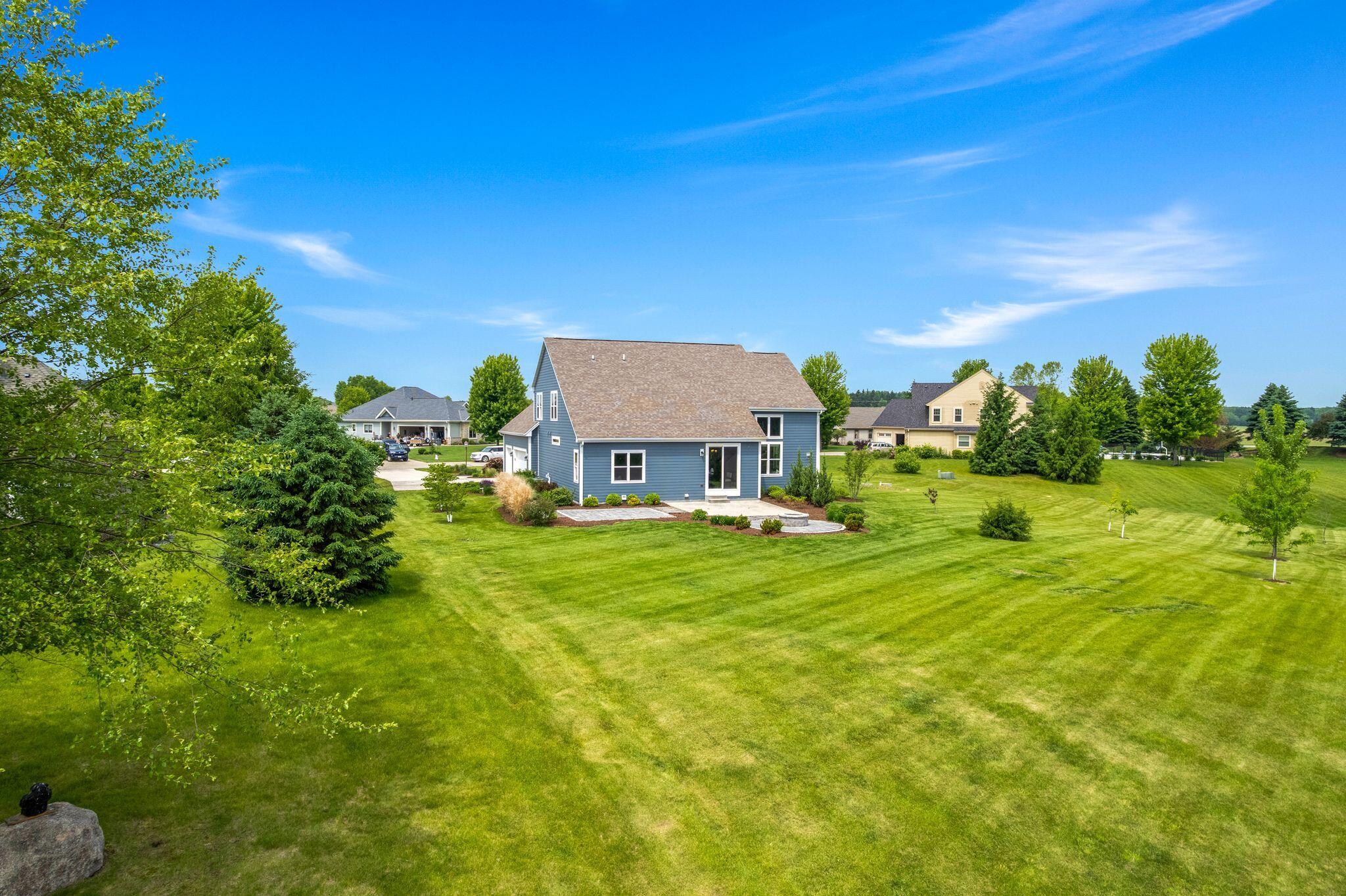 Wisconsin Lake Home for sale (MLS#: 1921978) at W356N6752 E Stonewood Dr, in Oconomowoc, Wisconsin. (36 of 39)