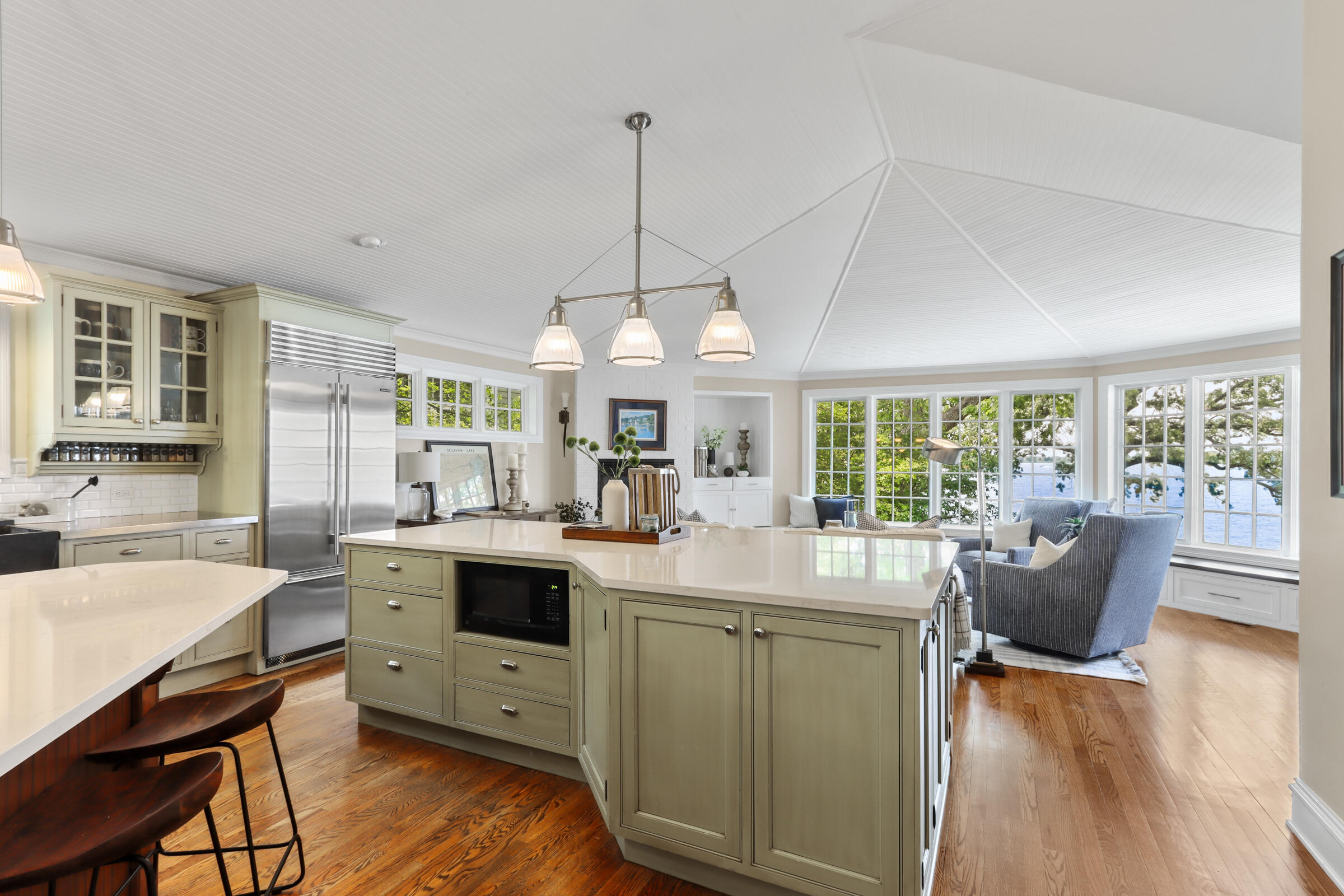 Wisconsin Lake Home for sale (MLS#: 1922000) at 1809  South Shore Dr, in Delavan, Wisconsin. (2 of 72)