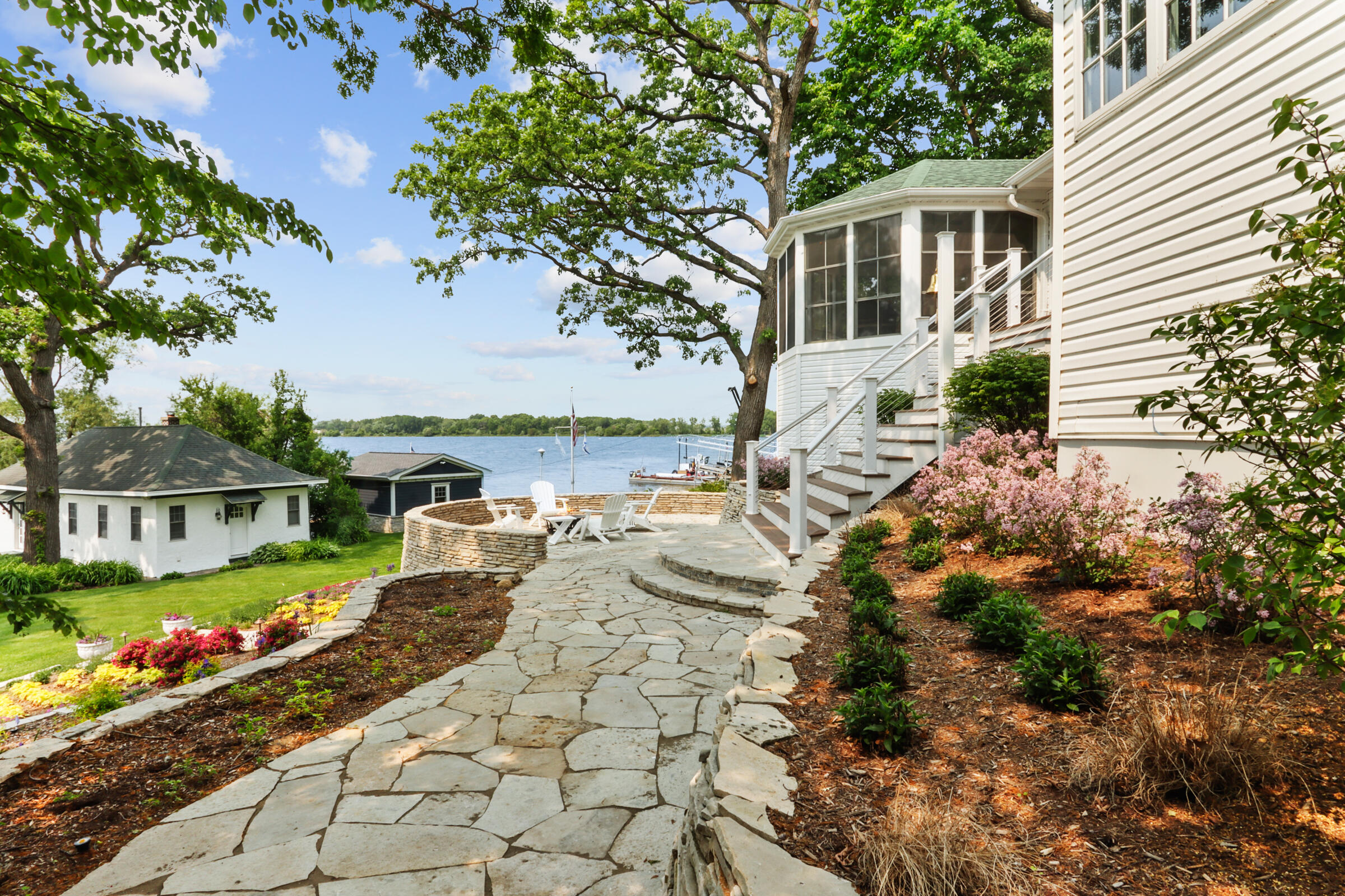 Wisconsin Lake Home for sale (MLS#: 1922000) at 1809  South Shore Dr, in Delavan, Wisconsin. (24 of 72)