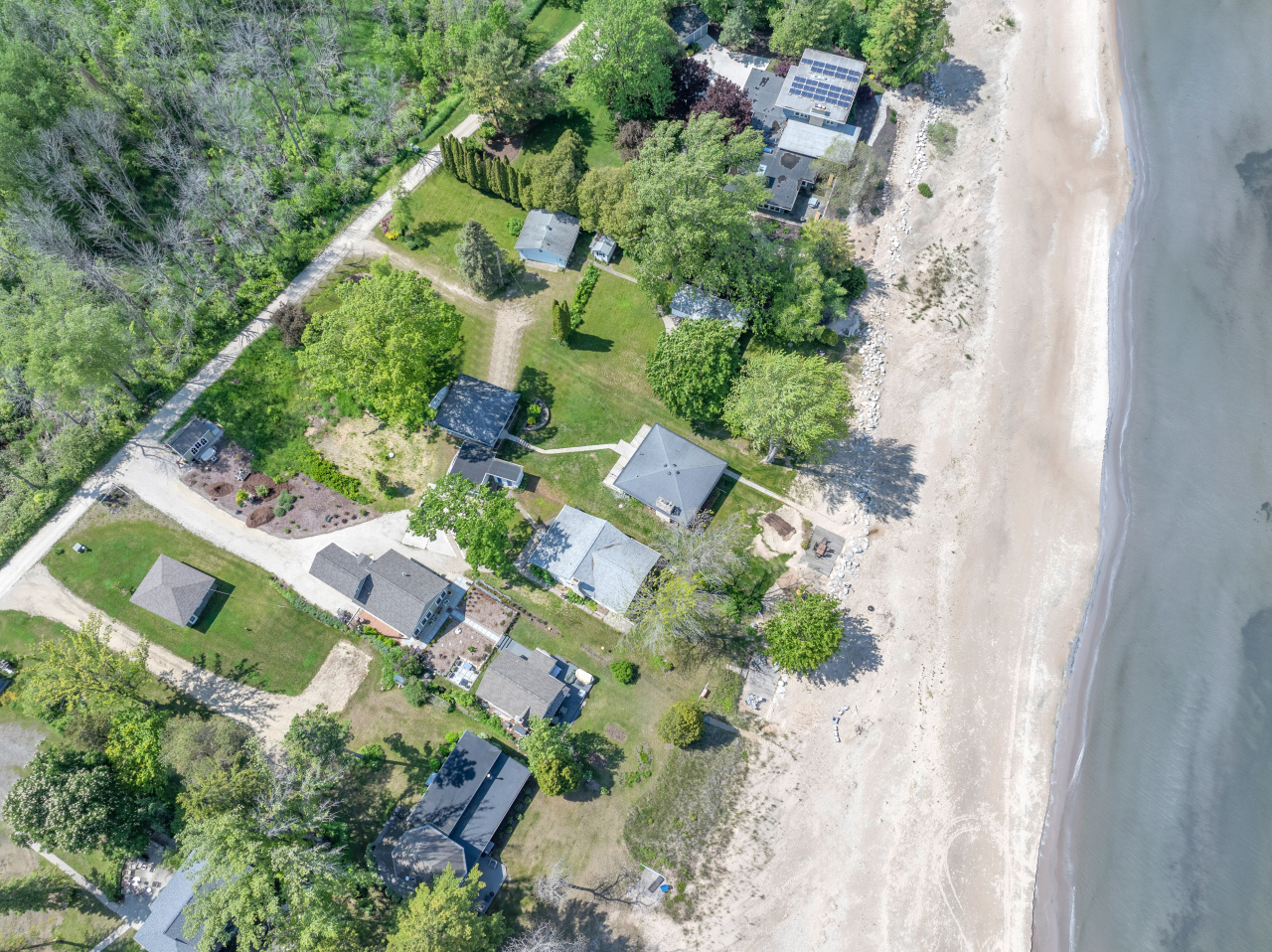 Wisconsin Lake Home for sale (MLS#: 1922005) at N133  Surfside Dr, in Holland, Wisconsin. (22 of 36)