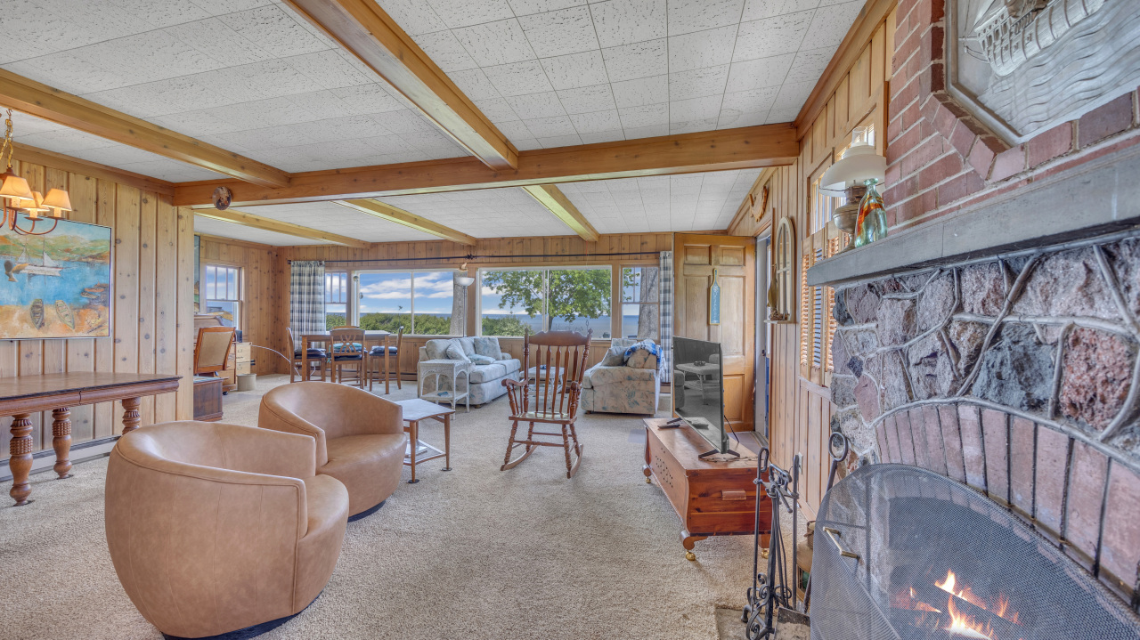Wisconsin Lake Home for sale (MLS#: 1922005) at N133  Surfside Dr, in Holland, Wisconsin. (4 of 36)