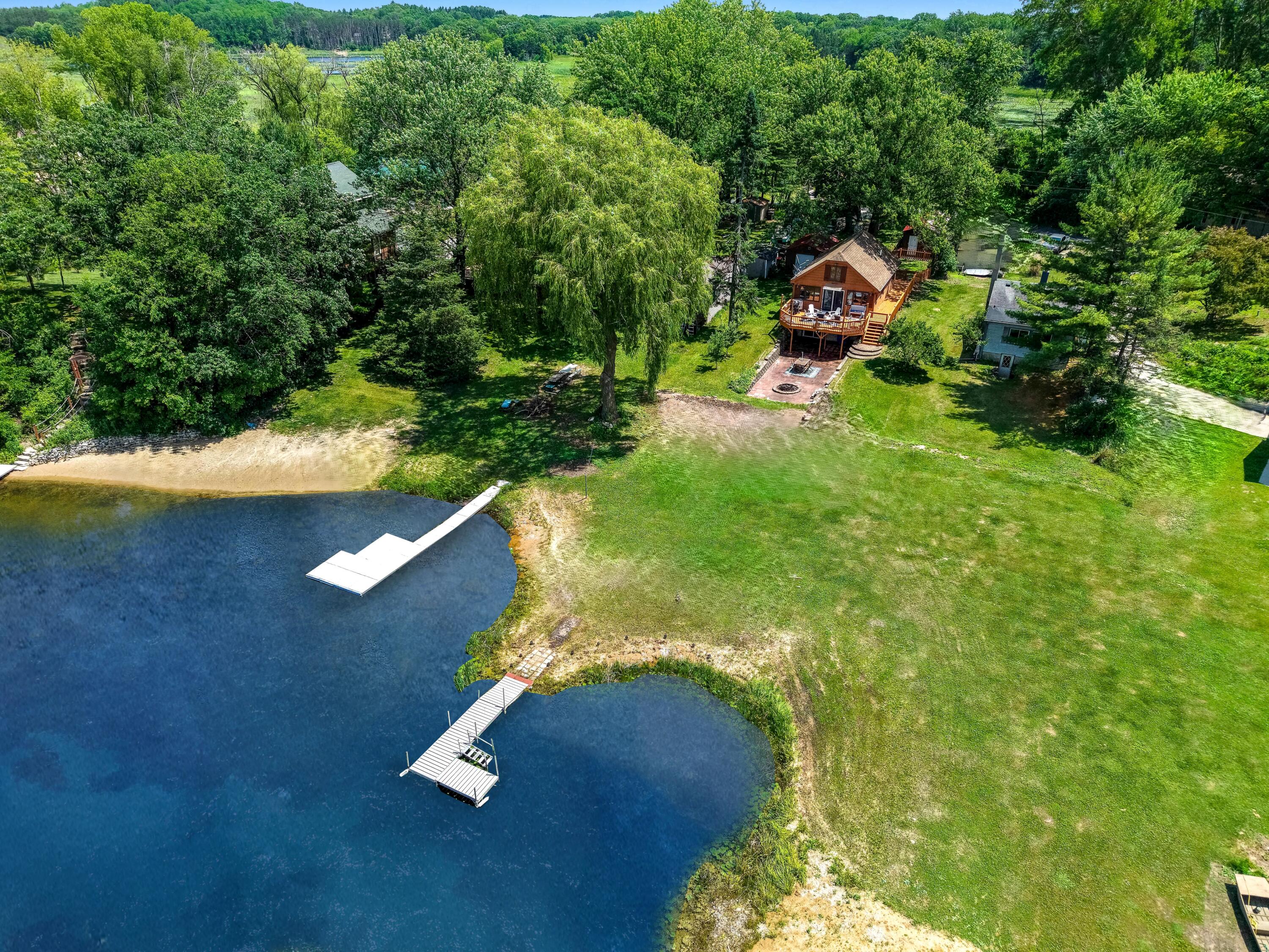 Wisconsin Lake Home for sale (MLS#: 1922058) at N8911  Swift Lake Dr, in Troy, Wisconsin. (19 of 28)
