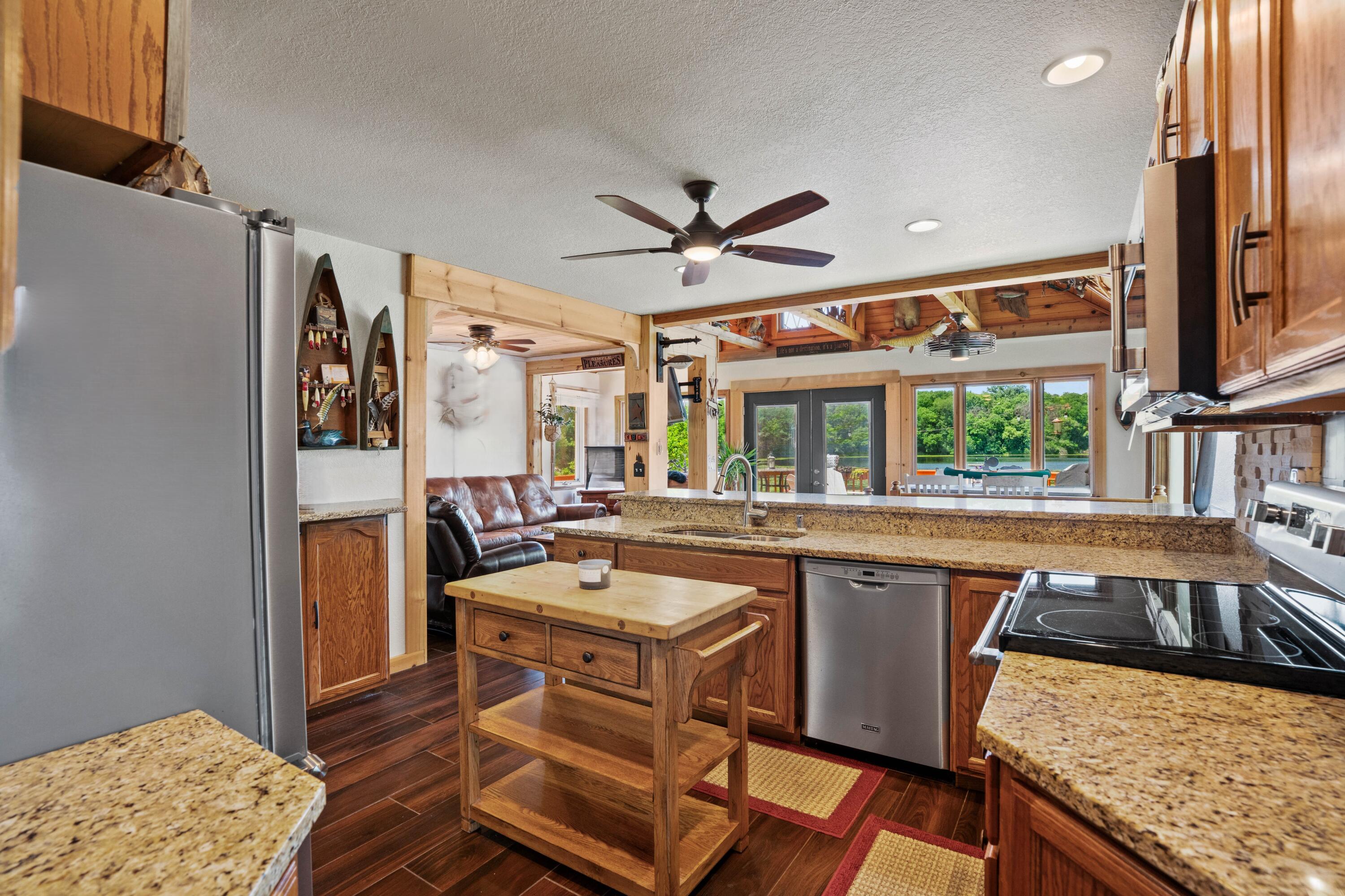 Wisconsin Lake Home for sale (MLS#: 1922058) at N8911  Swift Lake Dr, in Troy, Wisconsin. (9 of 28)