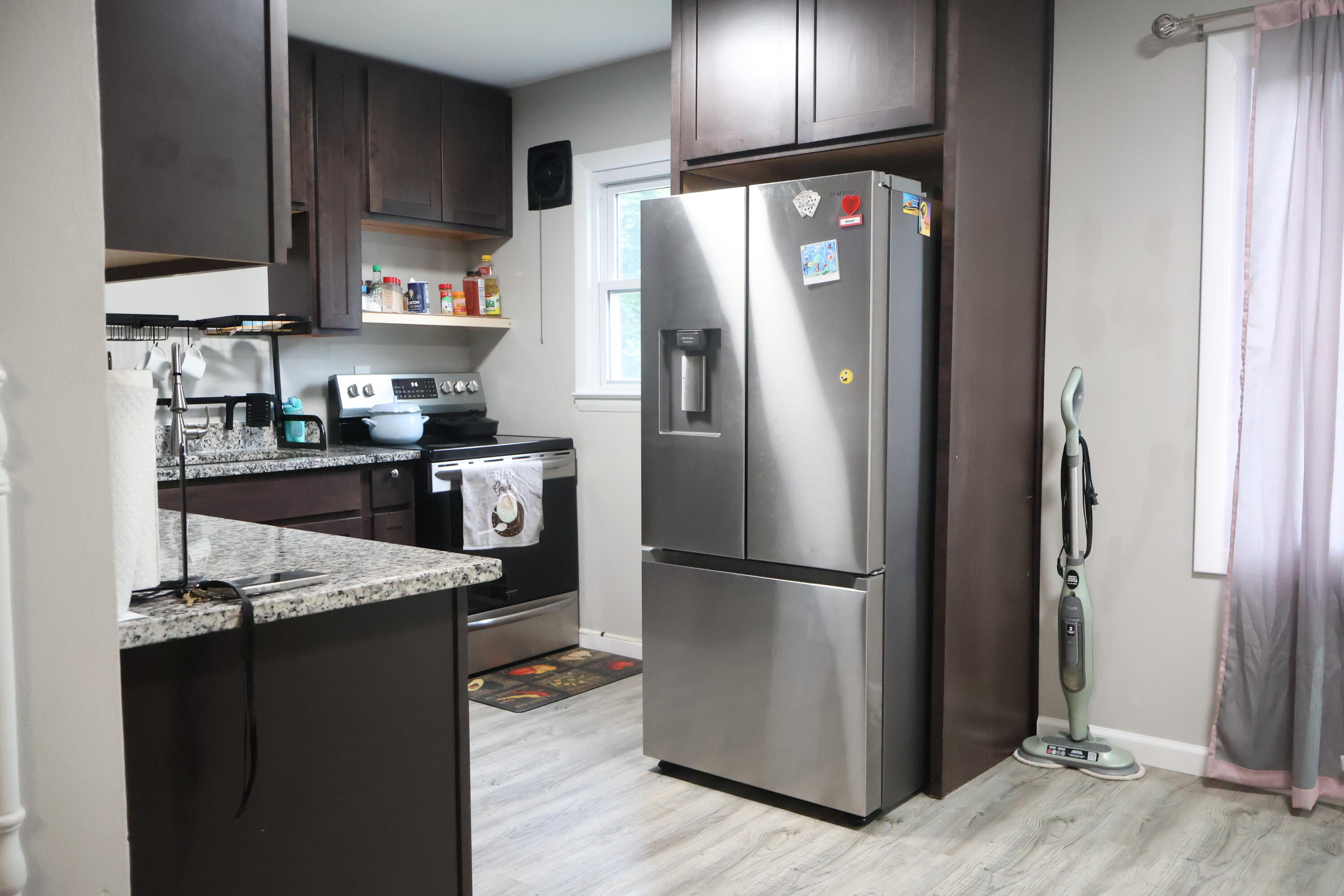 Wisconsin Lake Home for sale (MLS#: 1922100) at 4725 W Wilbur Ave, in Milwaukee, Wisconsin. (3 of 34)