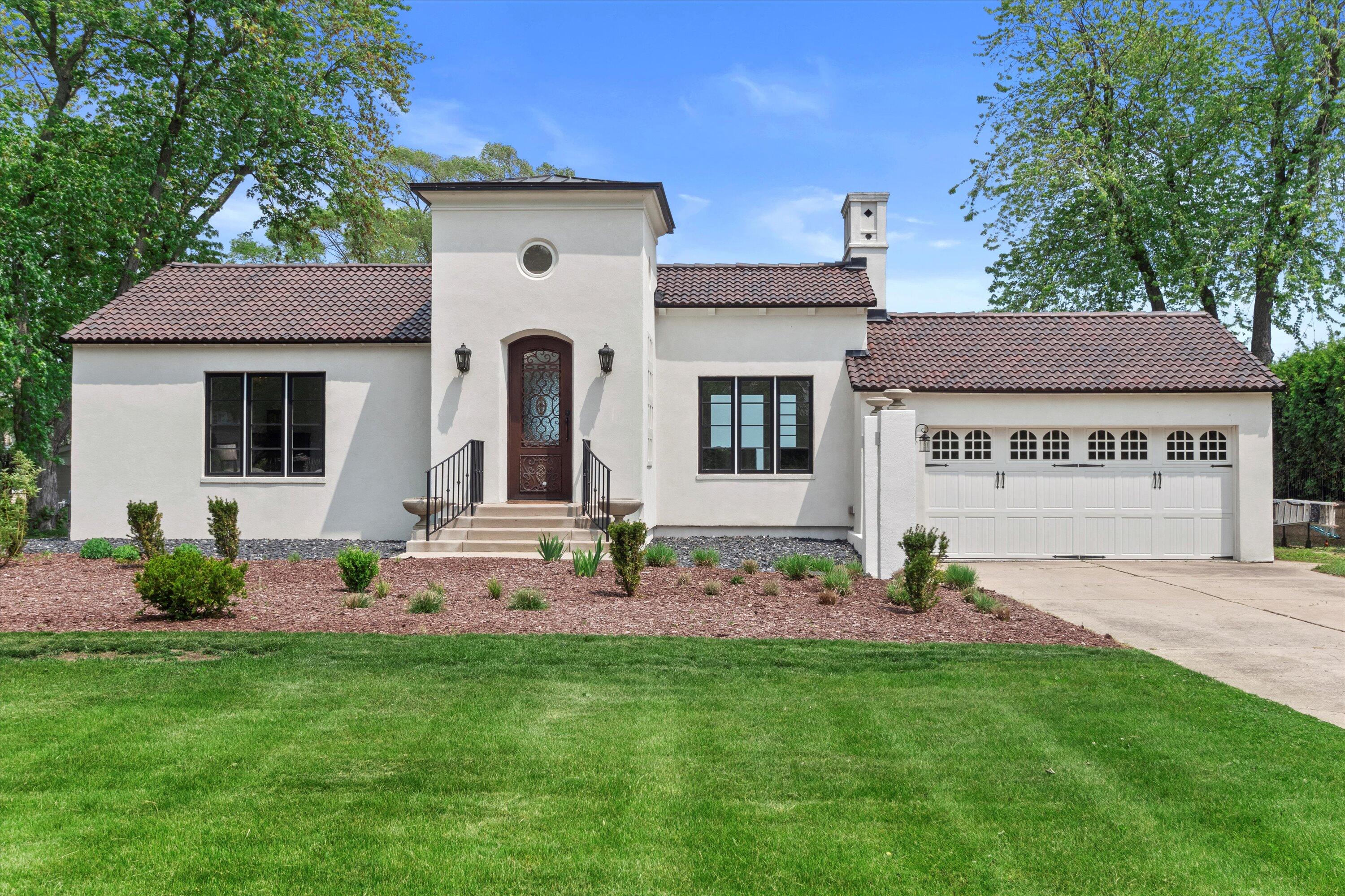Wisconsin Lake Home for sale (MLS#: 1922147) at 9237  Lakeshore Dr, in Pleasant Prairie, Wisconsin. (3 of 39)