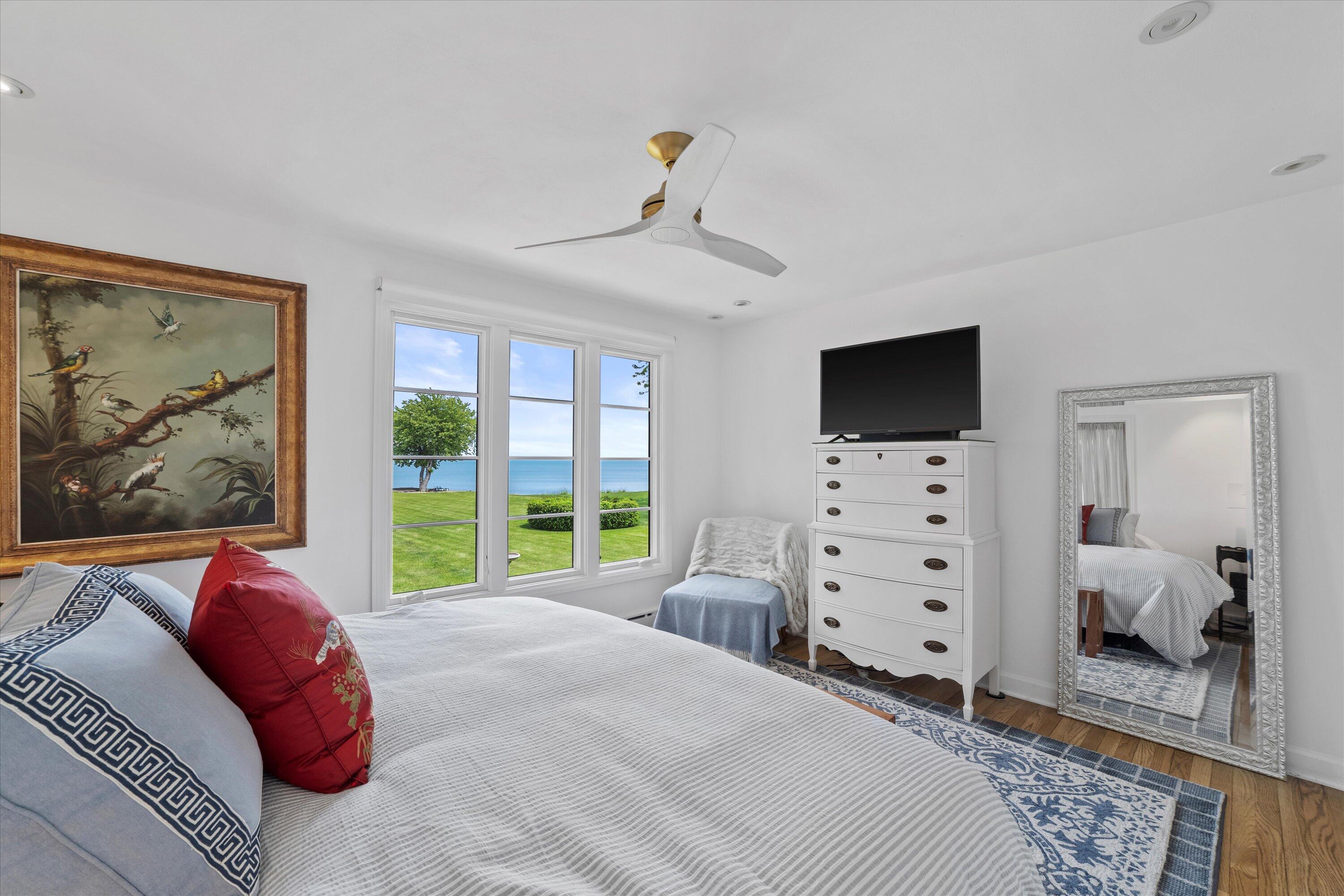 Wisconsin Lake Home for sale (MLS#: 1922147) at 9237  Lakeshore Dr, in Pleasant Prairie, Wisconsin. (23 of 39)