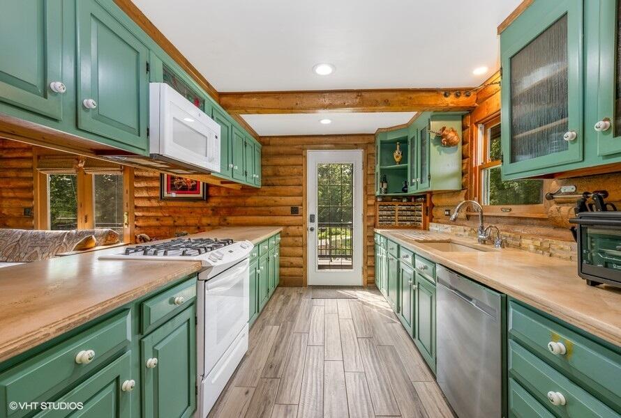 Wisconsin Lake Home for sale (MLS#: 1922201) at N1508  Wildwood Rd, in Linn, Wisconsin. (7 of 29)