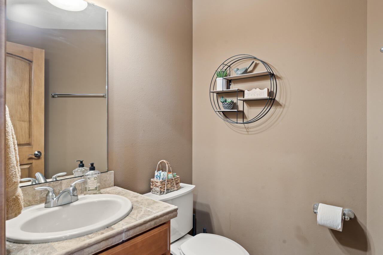 Wisconsin Lake Home for sale (MLS#: 1922233) at 6507  Willow Ct, in Waterford, Wisconsin. (26 of 60)