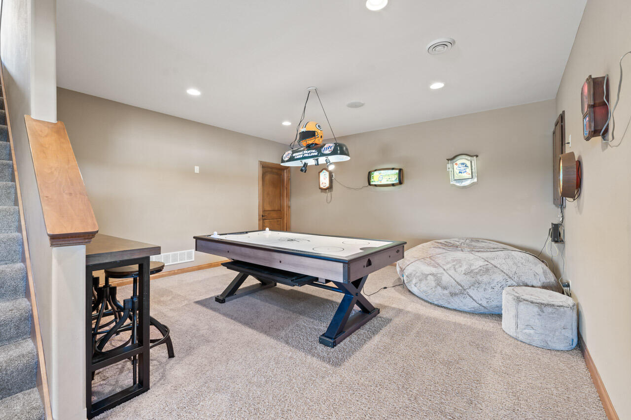 Wisconsin Lake Home for sale (MLS#: 1922233) at 6507  Willow Ct, in Waterford, Wisconsin. (34 of 60)