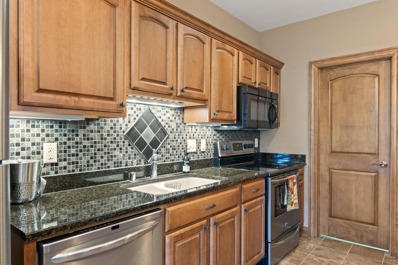 Wisconsin Lake Home for sale (MLS#: 1922233) at 6507  Willow Ct, in Waterford, Wisconsin. (42 of 60)