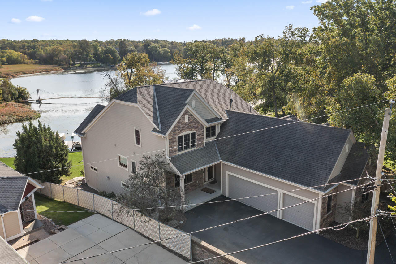 Wisconsin Lake Home for sale (MLS#: 1922233) at 6507  Willow Ct, in Waterford, Wisconsin. (54 of 60)