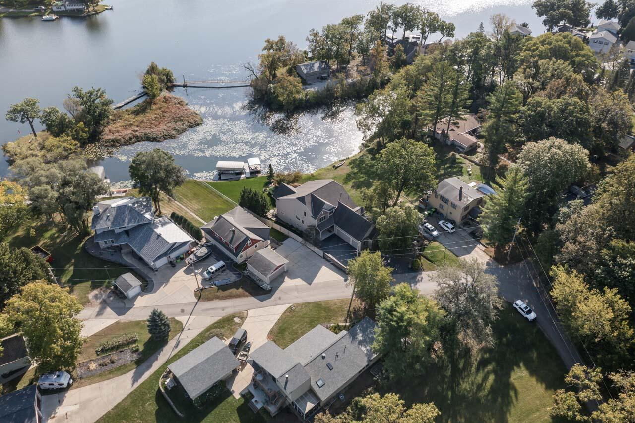 Wisconsin Lake Home for sale (MLS#: 1922233) at 6507  Willow Ct, in Waterford, Wisconsin. (57 of 60)