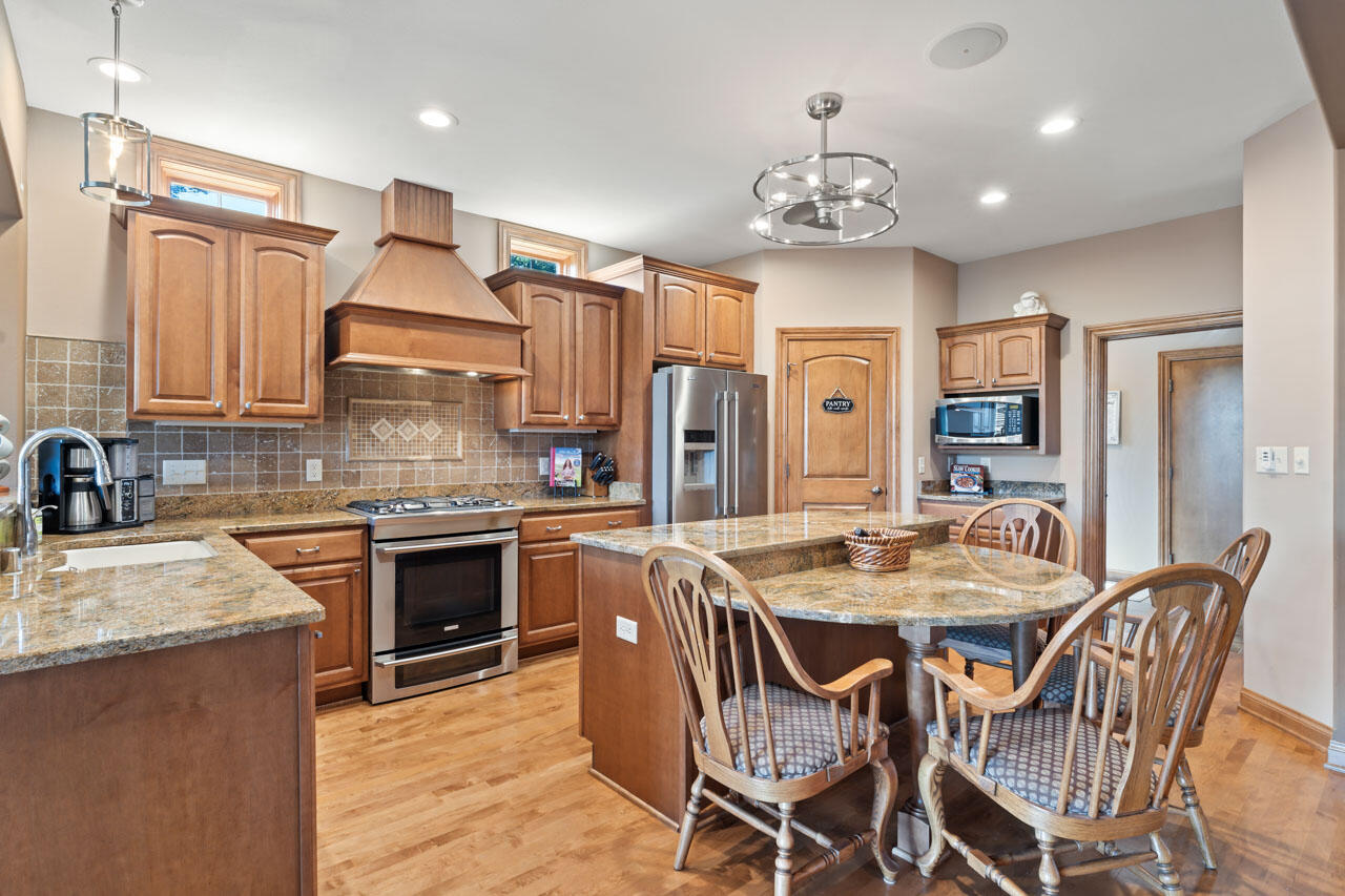 Wisconsin Lake Home for sale (MLS#: 1922233) at 6507  Willow Ct, in Waterford, Wisconsin. (9 of 60)