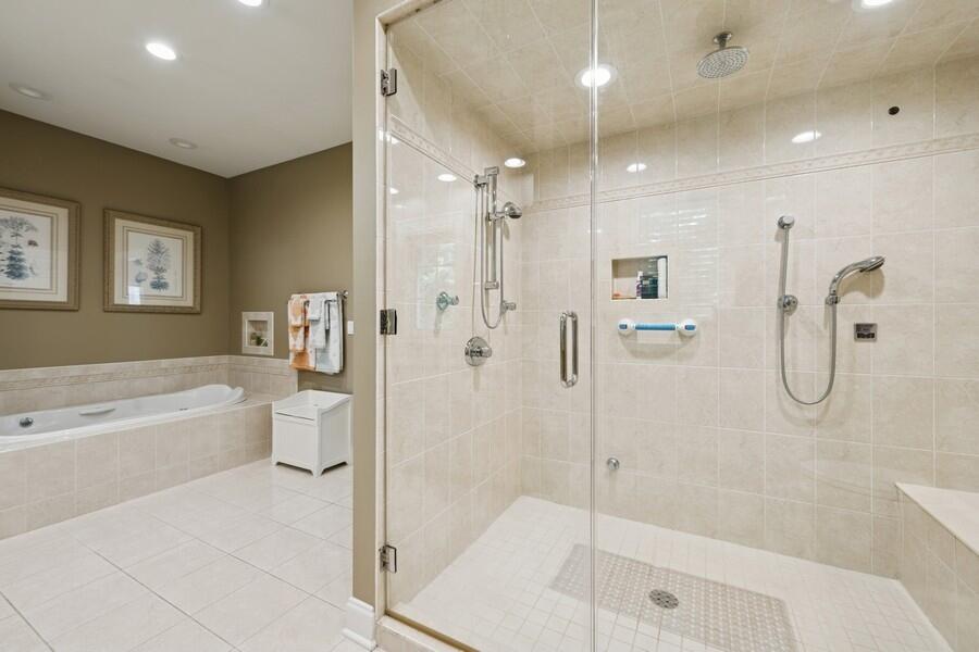 Wisconsin Lake Home for sale (MLS#: 1922239) at N1760 W Valley Park Rd, in Linn, Wisconsin. (18 of 41)