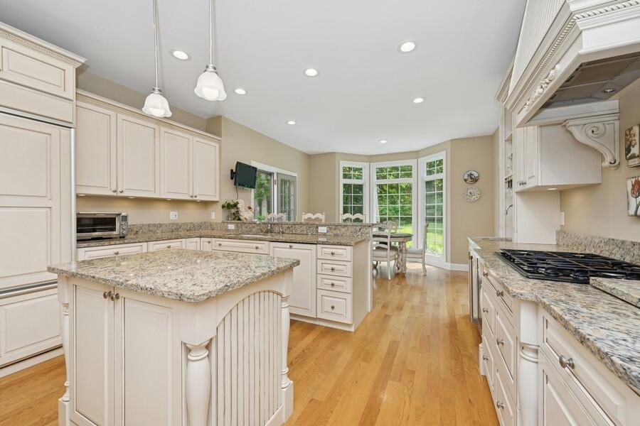 Wisconsin Lake Home for sale (MLS#: 1922239) at N1760 W Valley Park Rd, in Linn, Wisconsin. (5 of 41)