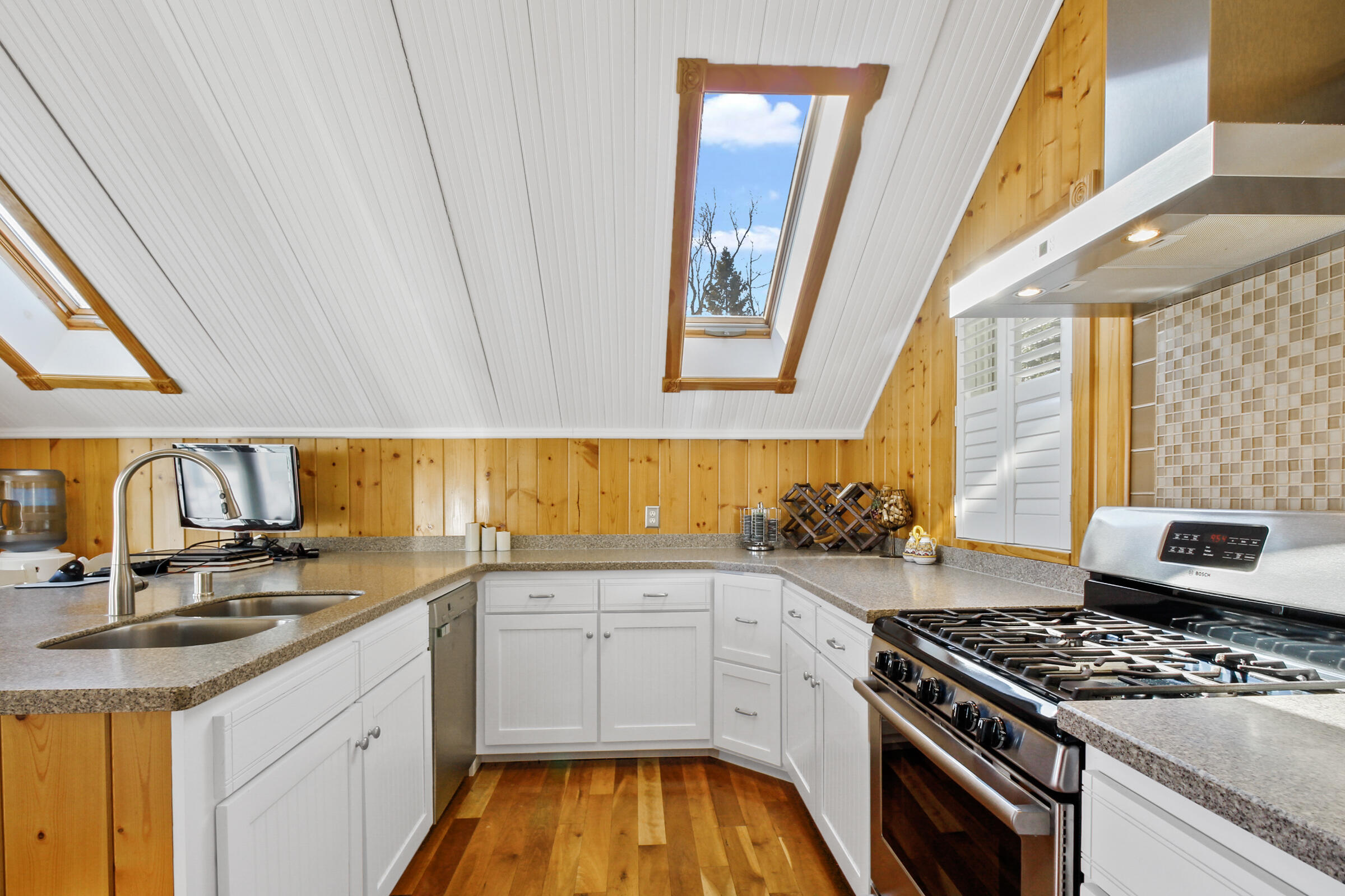 Wisconsin Lake Home for sale (MLS#: 1922260) at W5374  Westshore Dr, in La Grange, Wisconsin. (20 of 44)