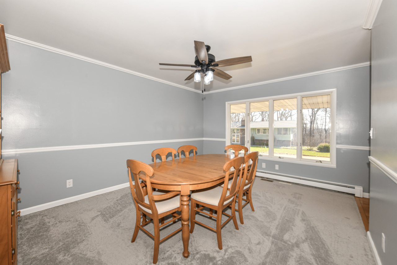 Wisconsin Lake Home for sale (MLS#: 1922505) at 2613  Glen Eyrie Ln, in Delavan, Wisconsin. (15 of 49)