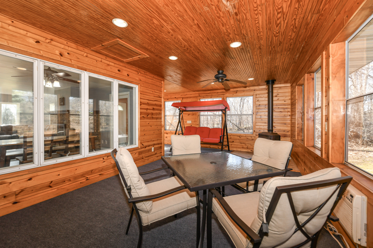 Wisconsin Lake Home for sale (MLS#: 1922505) at 2613  Glen Eyrie Ln, in Delavan, Wisconsin. (19 of 49)