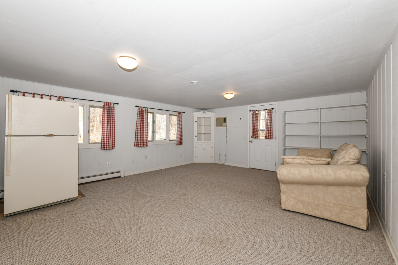 Wisconsin Lake Home for sale (MLS#: 1922505) at 2613  Glen Eyrie Ln, in Delavan, Wisconsin. (23 of 49)