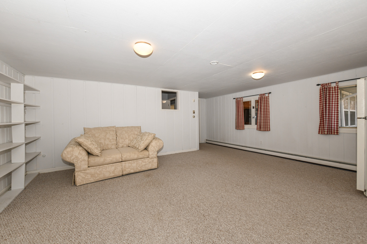 Wisconsin Lake Home for sale (MLS#: 1922505) at 2613  Glen Eyrie Ln, in Delavan, Wisconsin. (24 of 49)