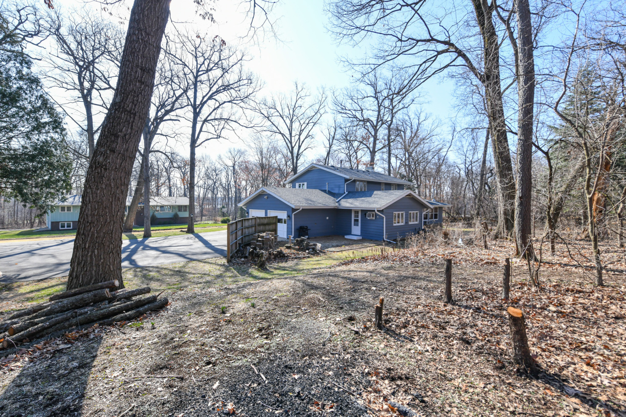 Wisconsin Lake Home for sale (MLS#: 1922505) at 2613  Glen Eyrie Ln, in Delavan, Wisconsin. (39 of 49)