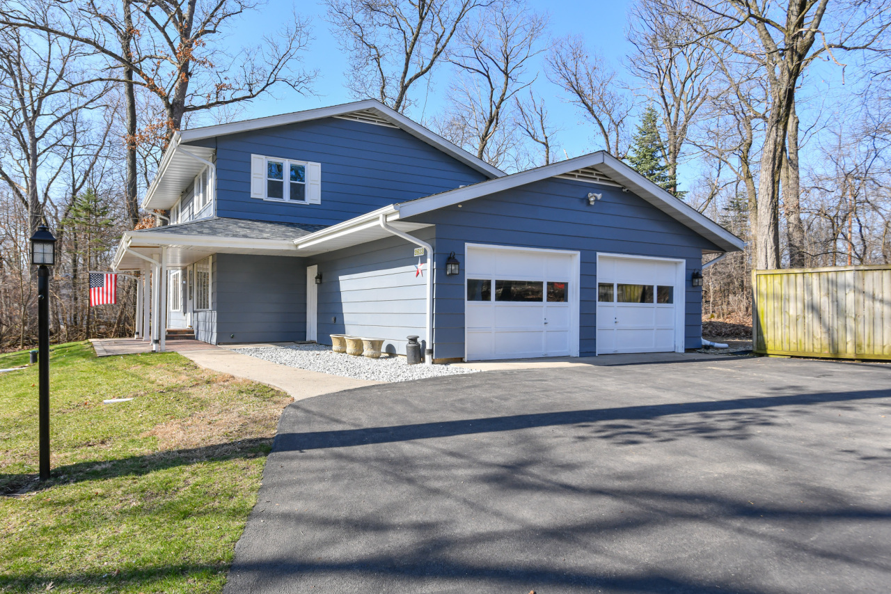 Wisconsin Lake Home for sale (MLS#: 1922505) at 2613  Glen Eyrie Ln, in Delavan, Wisconsin. (43 of 49)