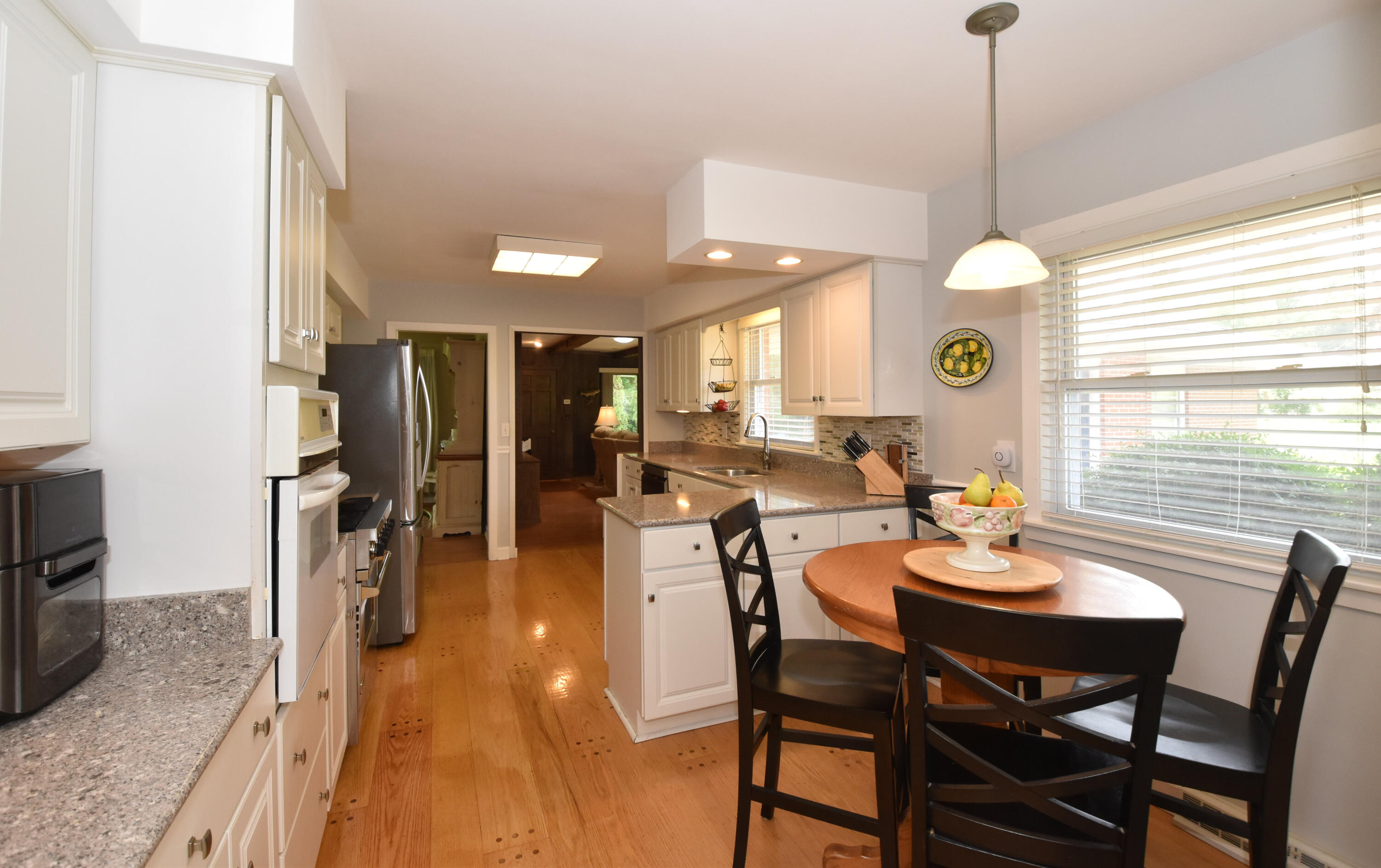 Wisconsin Lake Home for sale (MLS#: 1922572) at 4729  James Ave, in Wind Point, Wisconsin. (18 of 61)