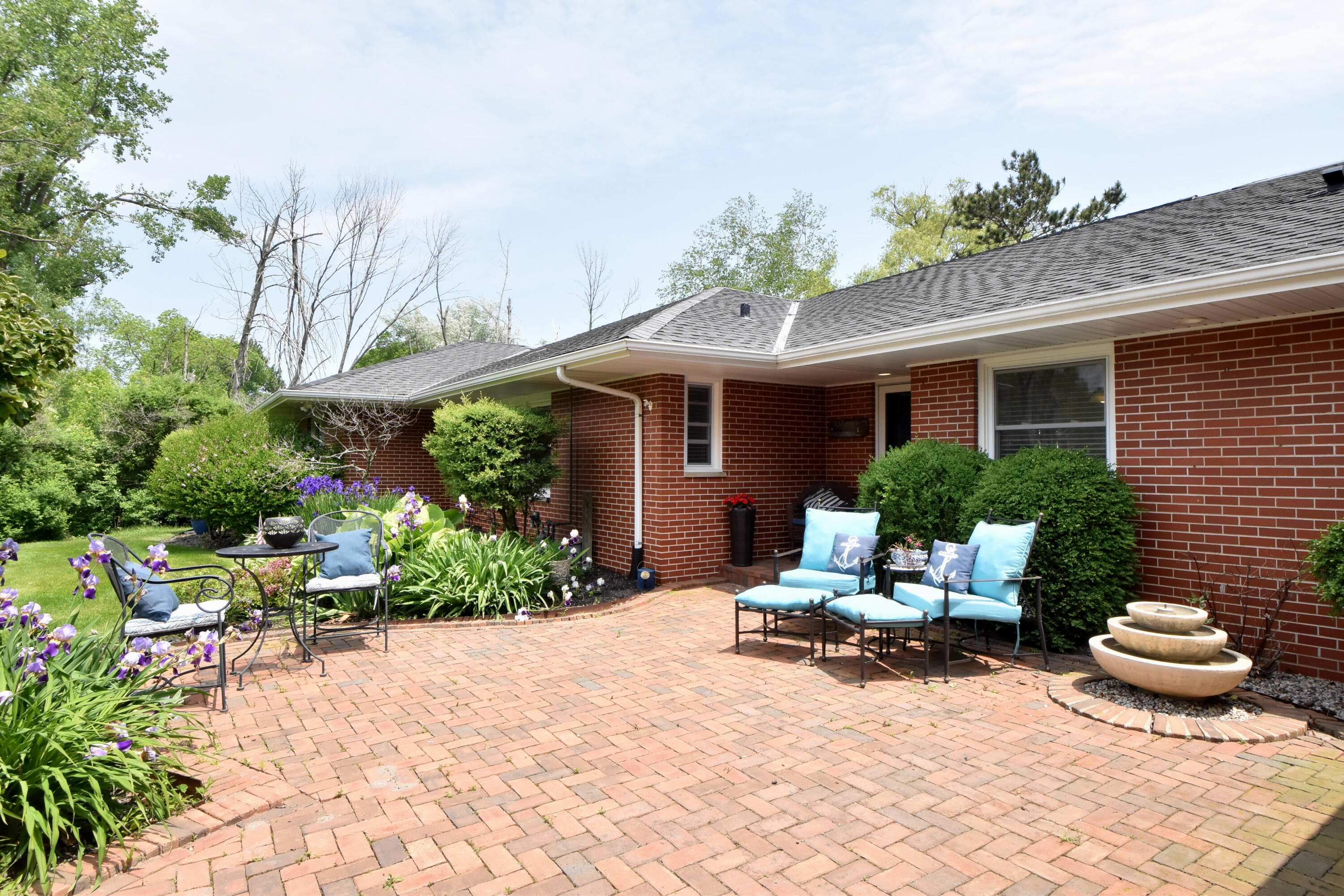 Wisconsin Lake Home for sale (MLS#: 1922572) at 4729  James Ave, in Wind Point, Wisconsin. (48 of 61)