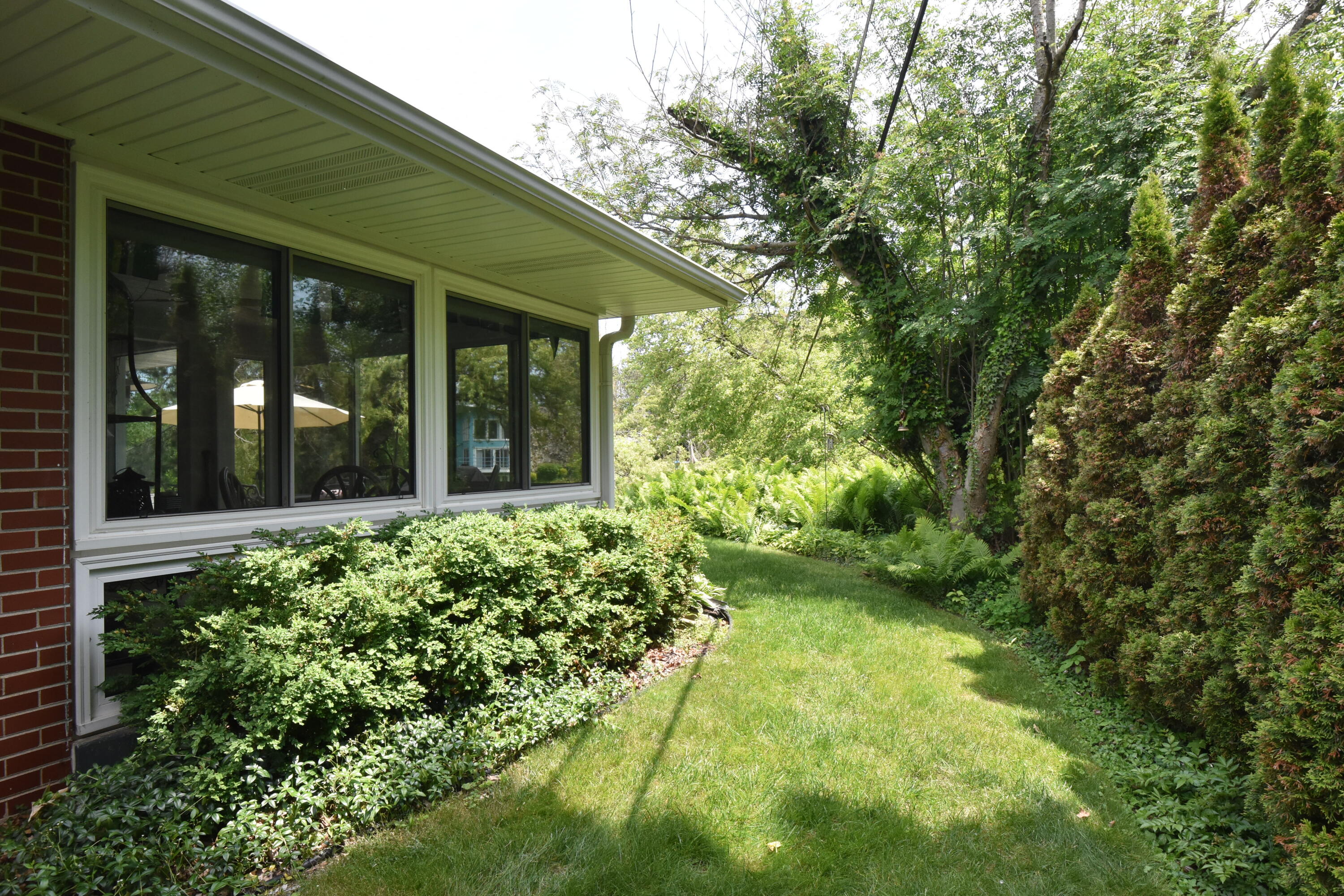 Wisconsin Lake Home for sale (MLS#: 1922572) at 4729  James Ave, in Wind Point, Wisconsin. (50 of 61)