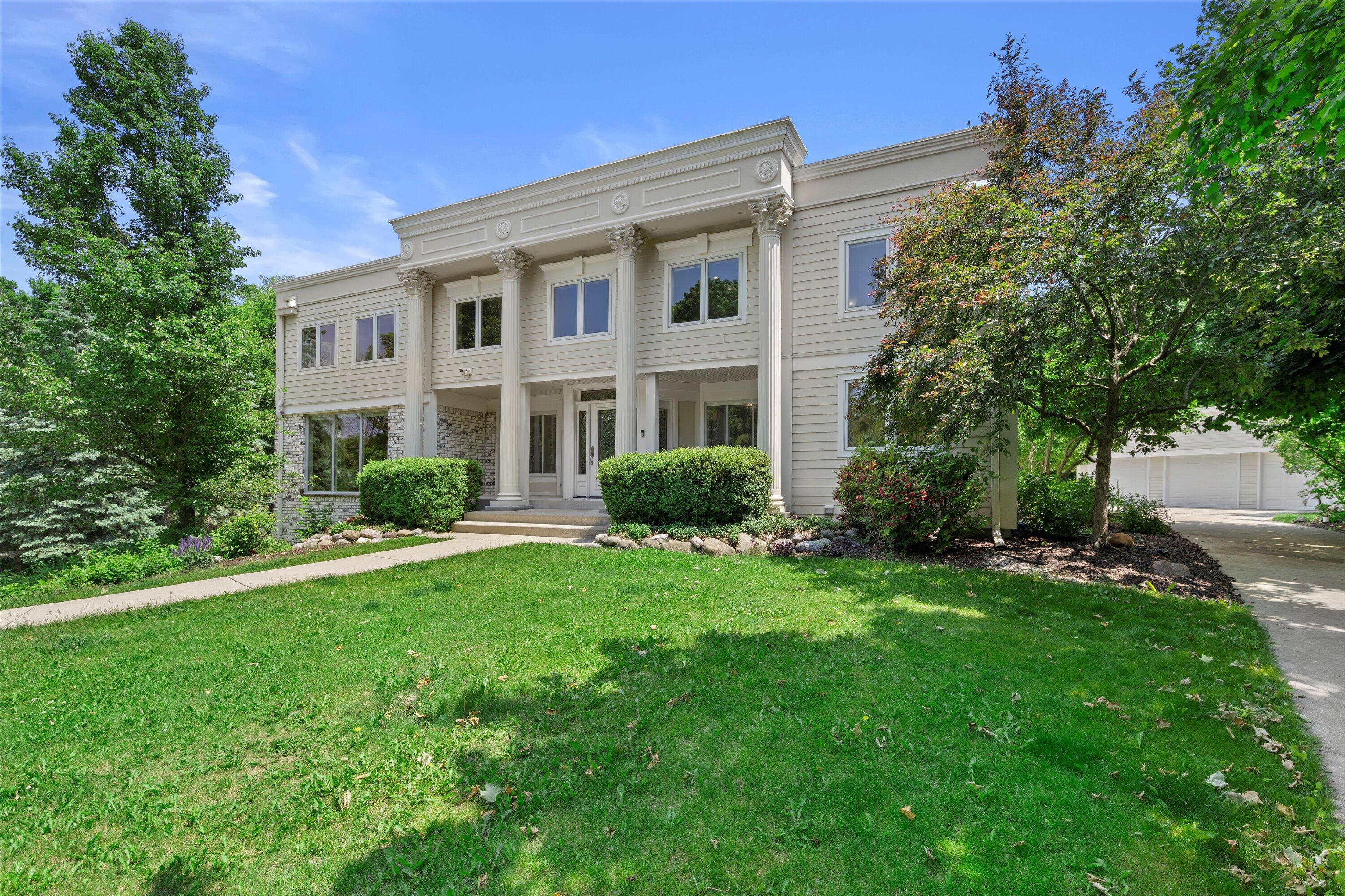 Wisconsin Lake Home for sale (MLS#: 1922577) at W222N8208  Plainview Pkwy, in Lisbon, Wisconsin. (16 of 73)