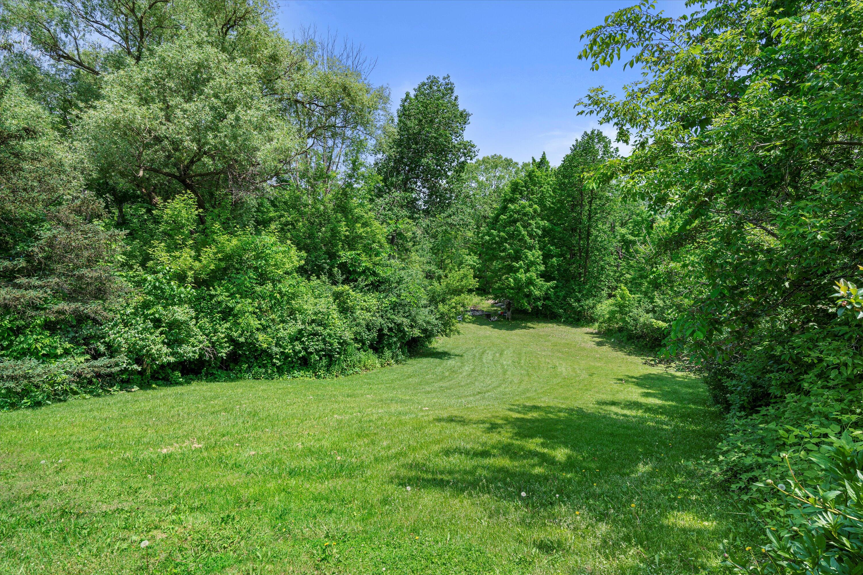 Wisconsin Lake Home for sale (MLS#: 1922577) at W222N8208  Plainview Pkwy, in Lisbon, Wisconsin. (20 of 73)