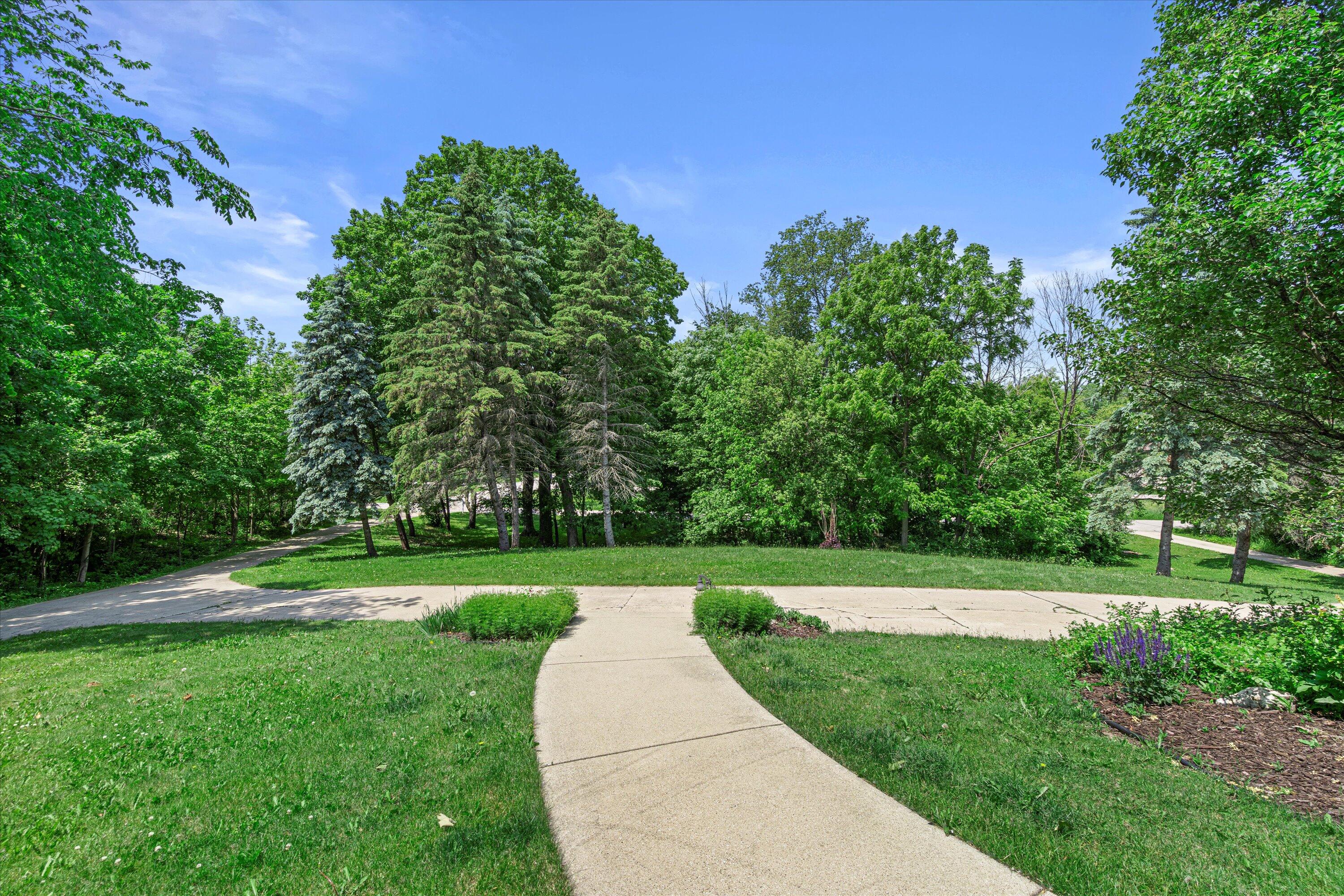 Wisconsin Lake Home for sale (MLS#: 1922577) at W222N8208  Plainview Pkwy, in Lisbon, Wisconsin. (23 of 73)