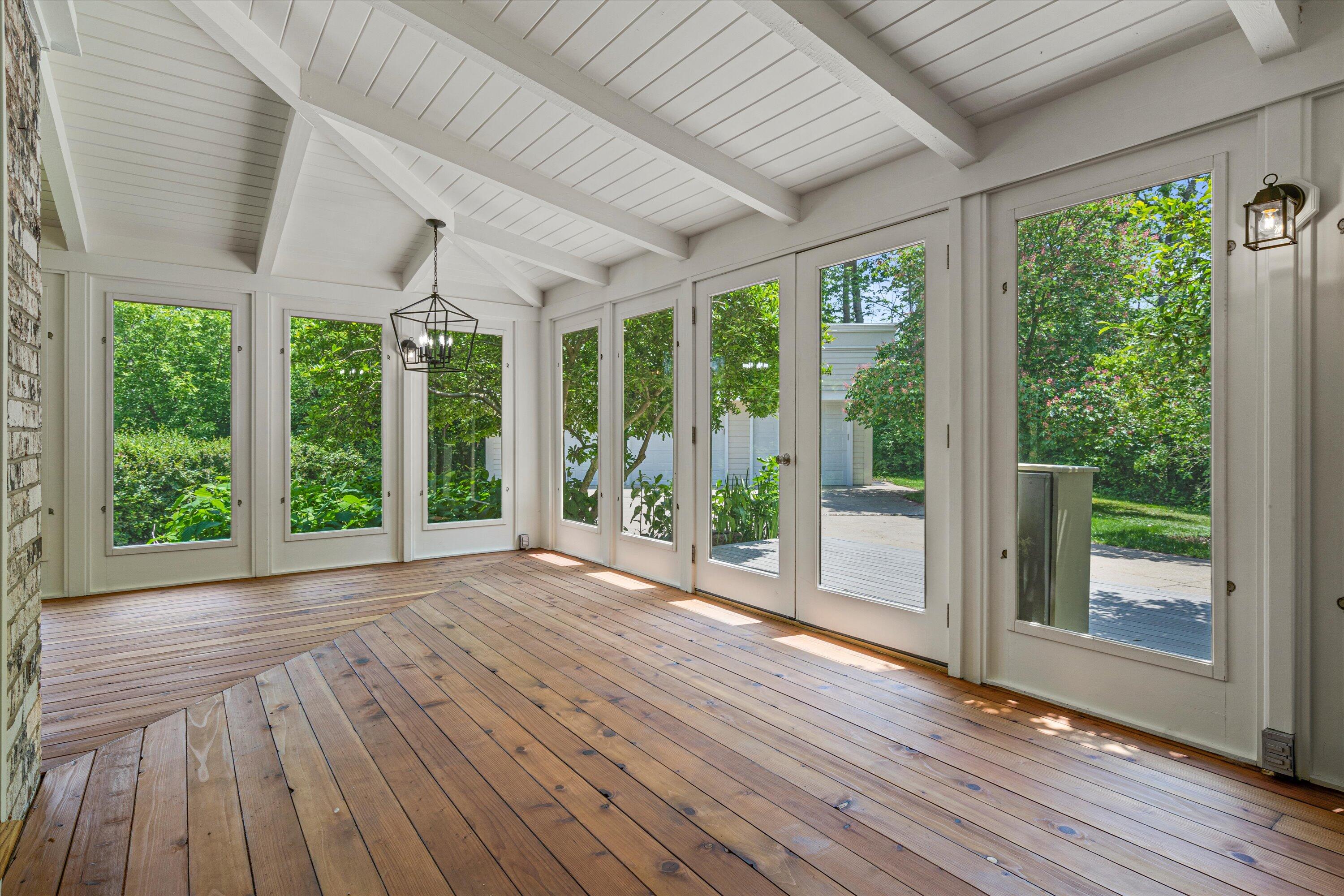 Wisconsin Lake Home for sale (MLS#: 1922577) at W222N8208  Plainview Pkwy, in Lisbon, Wisconsin. (41 of 73)