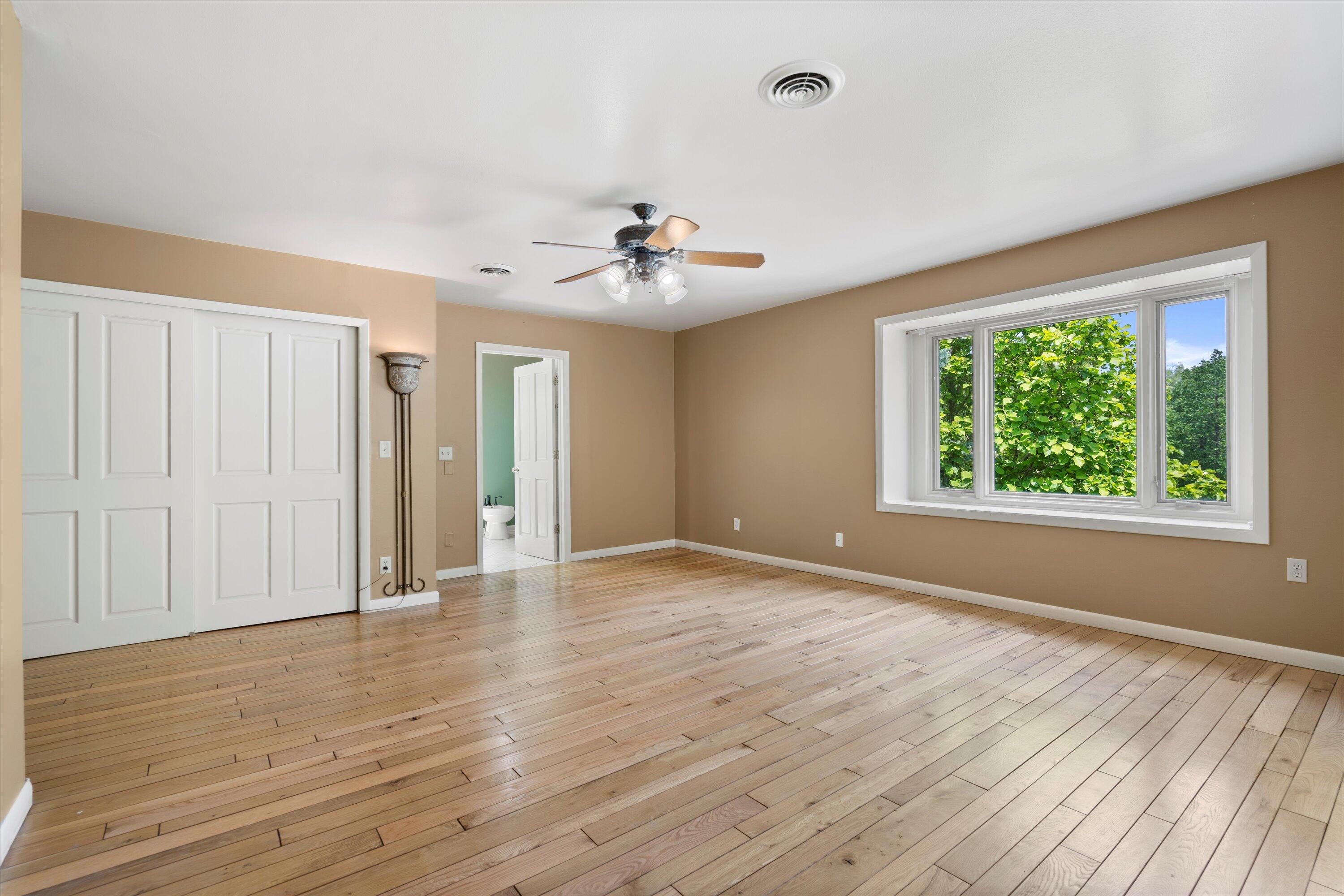 Wisconsin Lake Home for sale (MLS#: 1922577) at W222N8208  Plainview Pkwy, in Lisbon, Wisconsin. (57 of 73)