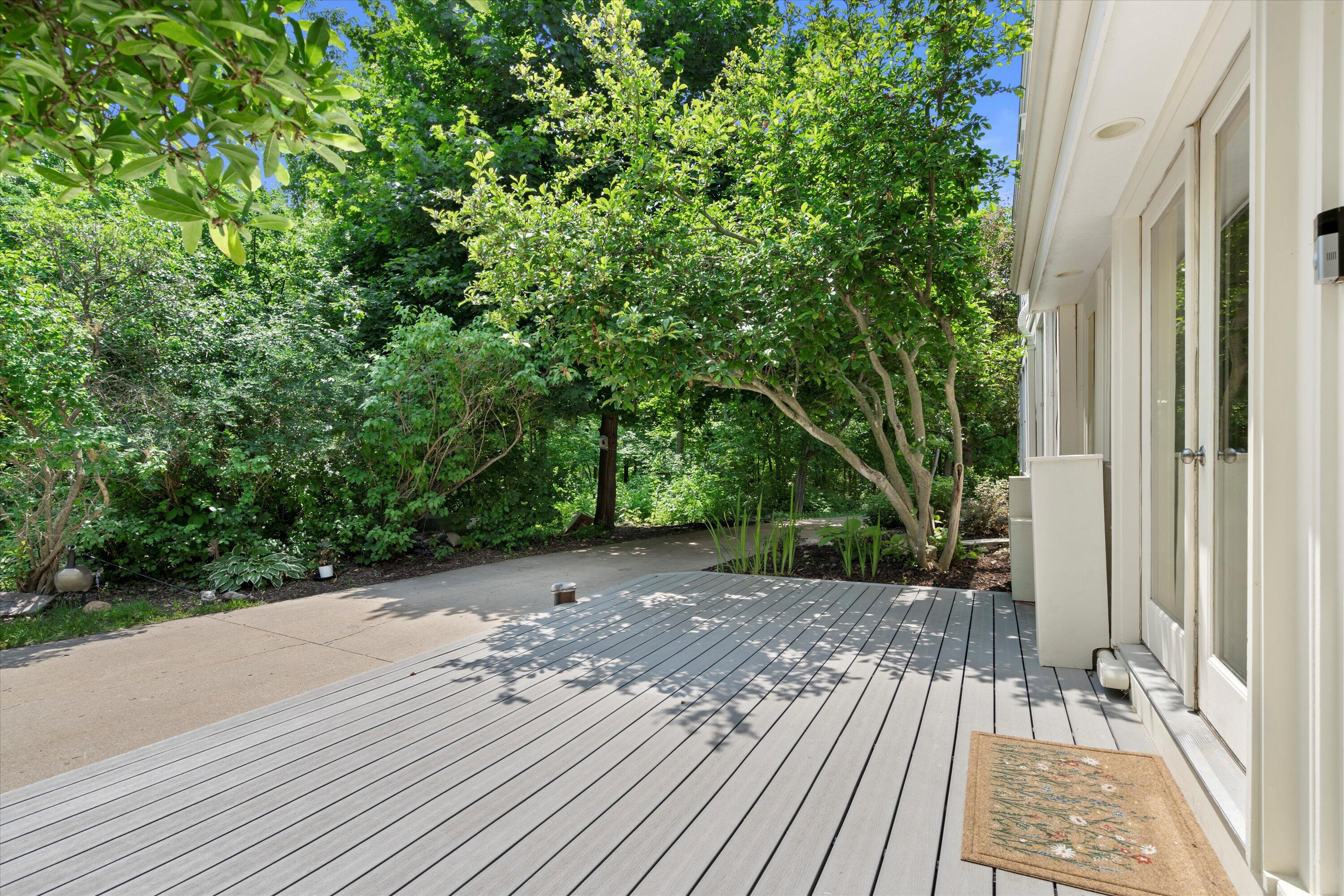 Wisconsin Lake Home for sale (MLS#: 1922577) at W222N8208  Plainview Pkwy, in Lisbon, Wisconsin. (69 of 73)