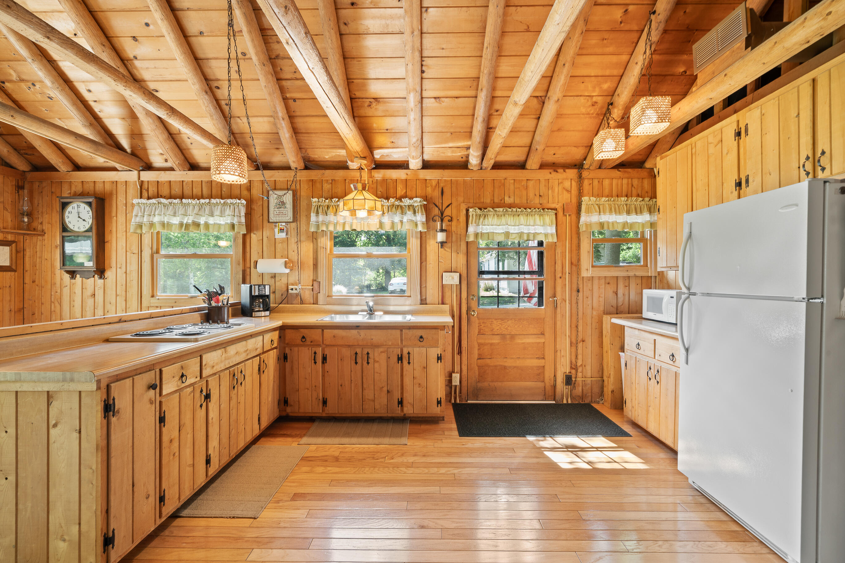 Wisconsin Lake Home for sale (MLS#: 1922789) at N3066  Willow Rd, in Geneva, Wisconsin. (6 of 48)