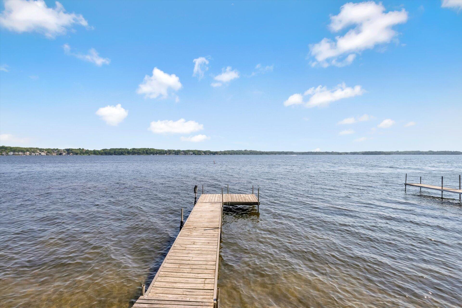 Wisconsin Lake Home for sale (MLS#: 1922876) at N37W26687  Kopmeier Dr, in Pewaukee, Wisconsin. (3 of 15)