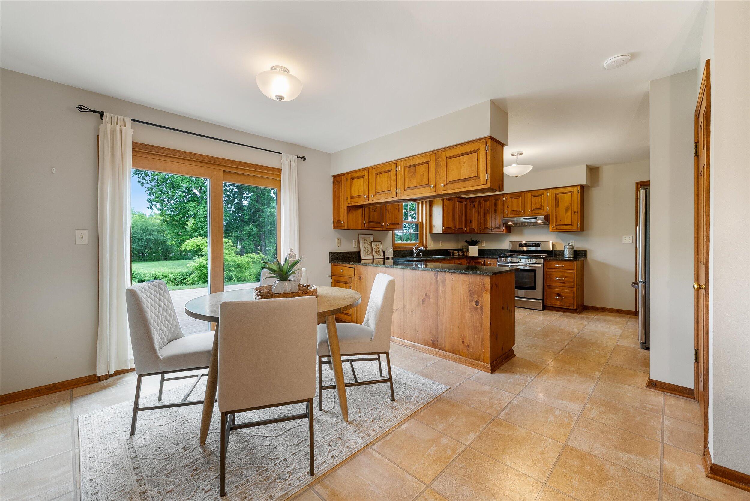 Wisconsin Lake Home for sale (MLS#: 1923046) at 10800 N Norway Dr, in Mequon, Wisconsin. (14 of 55)