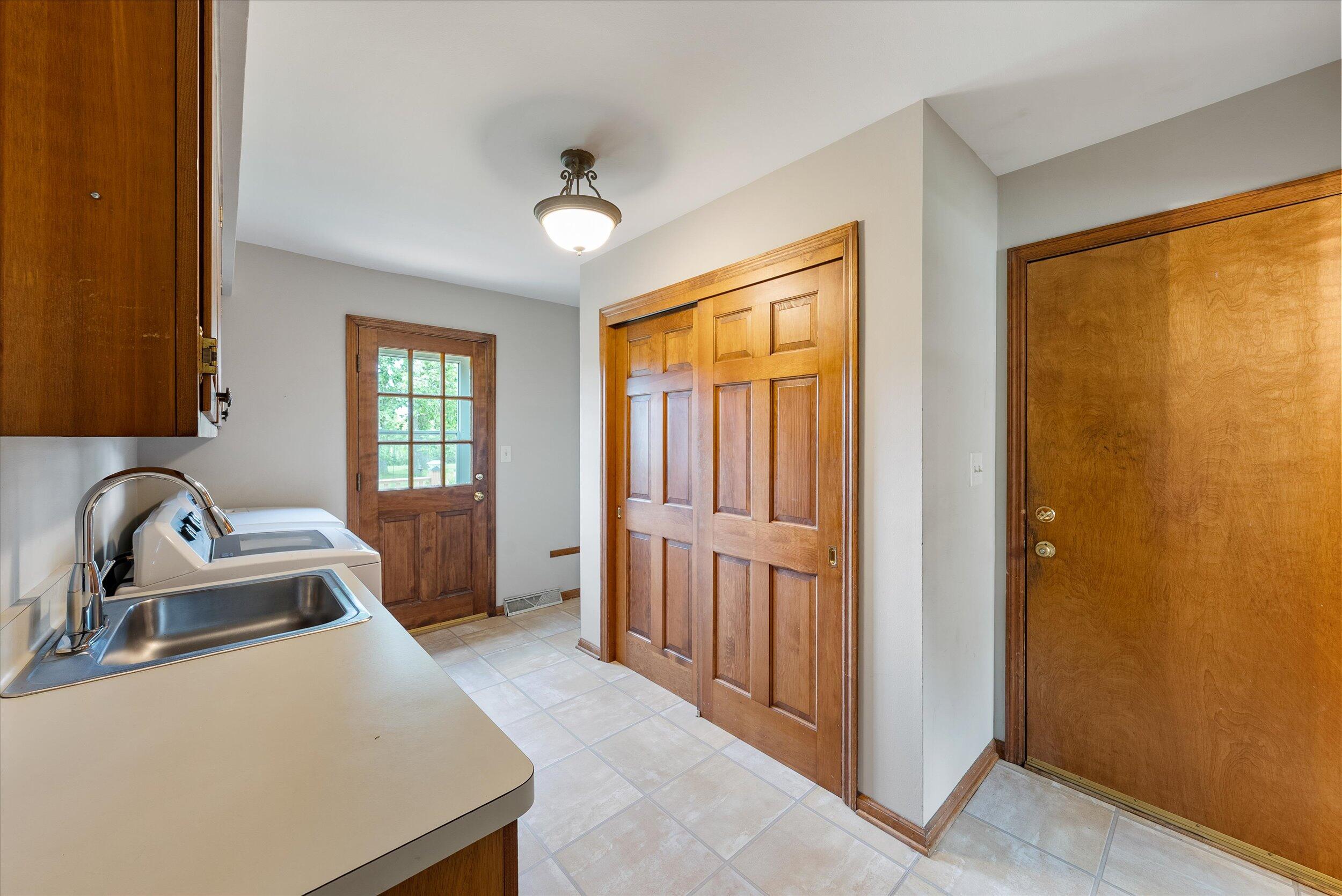 Wisconsin Lake Home for sale (MLS#: 1923046) at 10800 N Norway Dr, in Mequon, Wisconsin. (23 of 55)