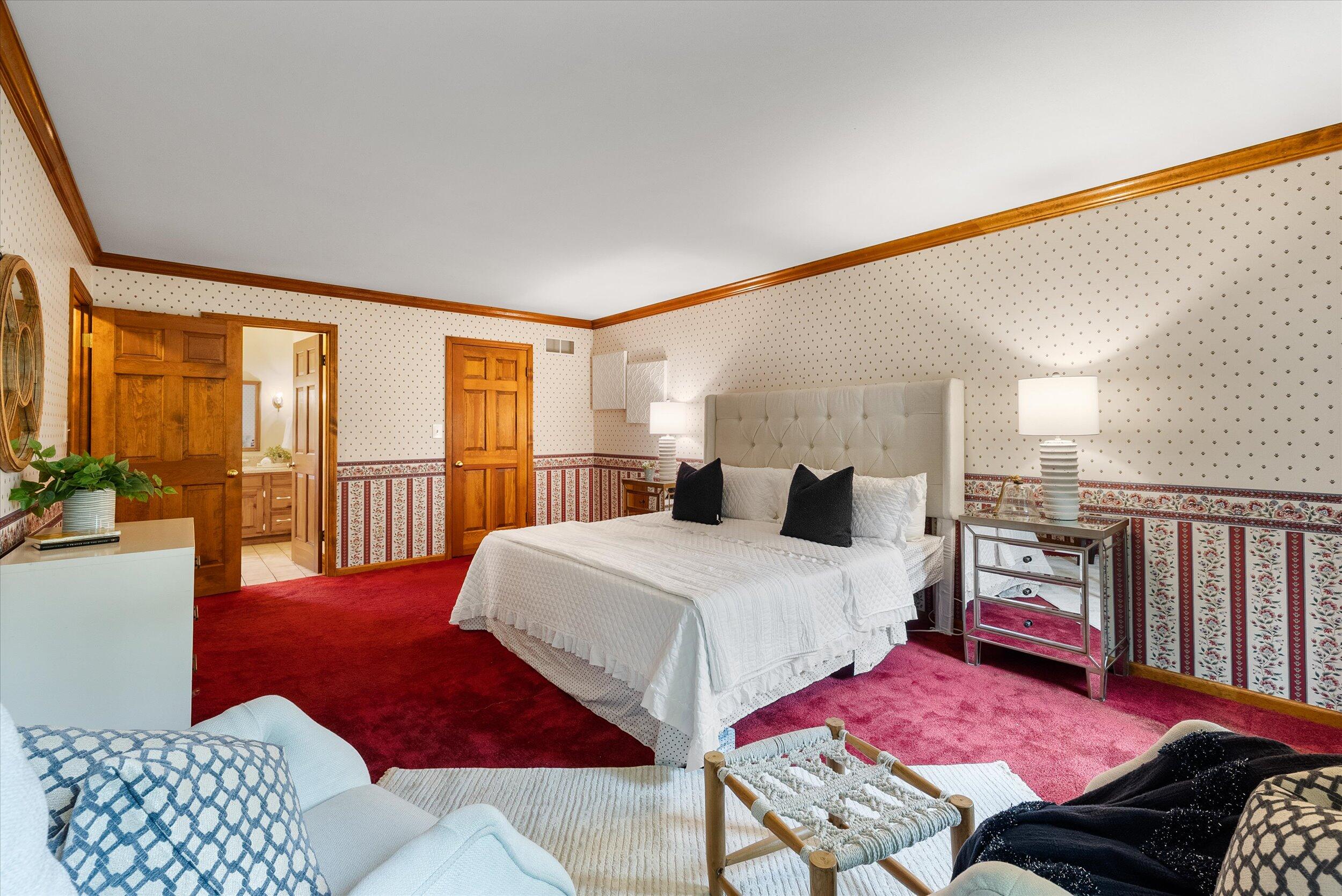 Wisconsin Lake Home for sale (MLS#: 1923046) at 10800 N Norway Dr, in Mequon, Wisconsin. (24 of 55)