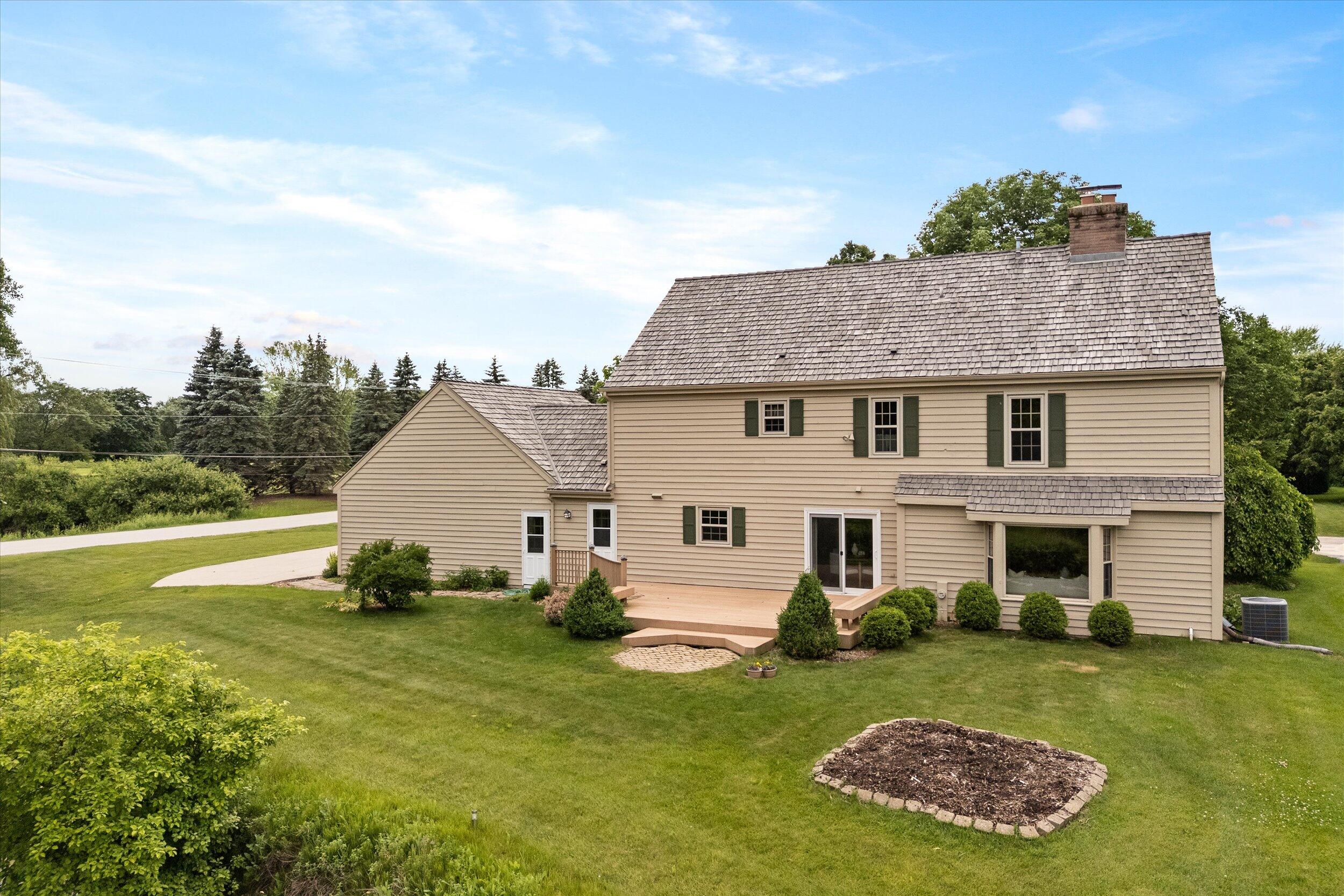 Wisconsin Lake Home for sale (MLS#: 1923046) at 10800 N Norway Dr, in Mequon, Wisconsin. (40 of 55)
