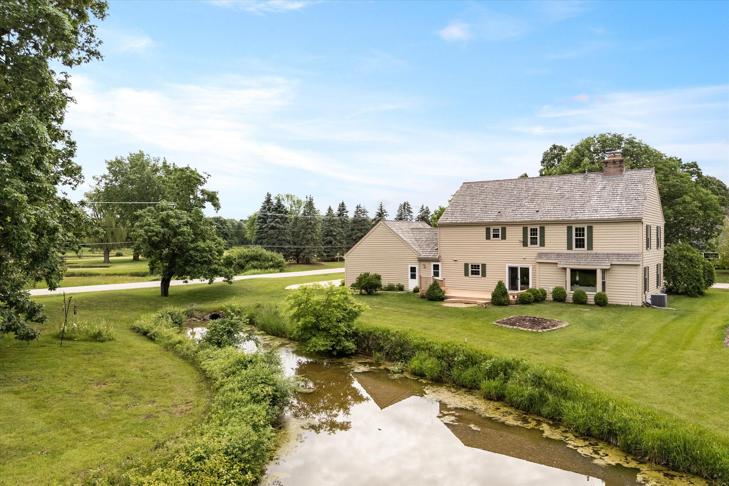 Wisconsin Lake Home for sale (MLS#: 1923046) at 10800 N Norway Dr, in Mequon, Wisconsin. (41 of 55)