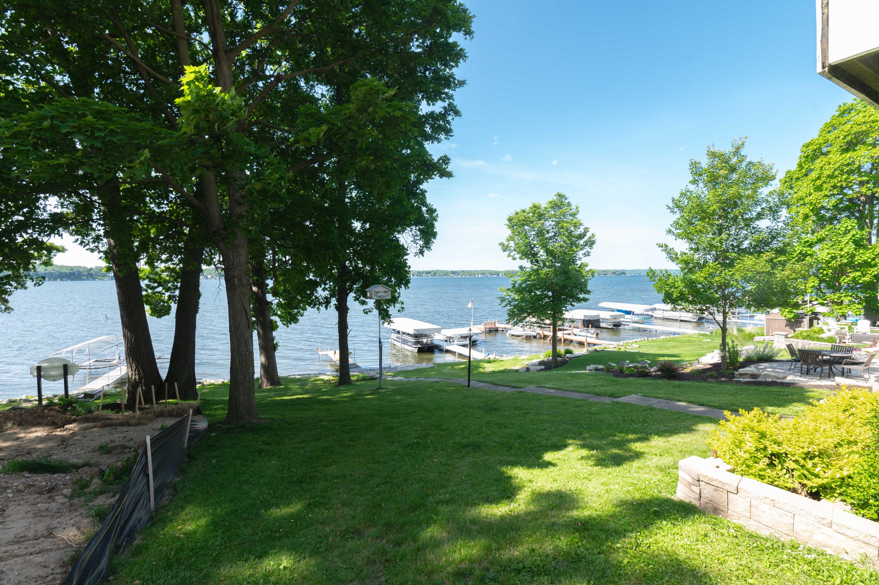 Wisconsin Lake Home for sale (MLS#: 1923064) at N37W26713  Kopmeier Dr, in Pewaukee, Wisconsin. (11 of 24)