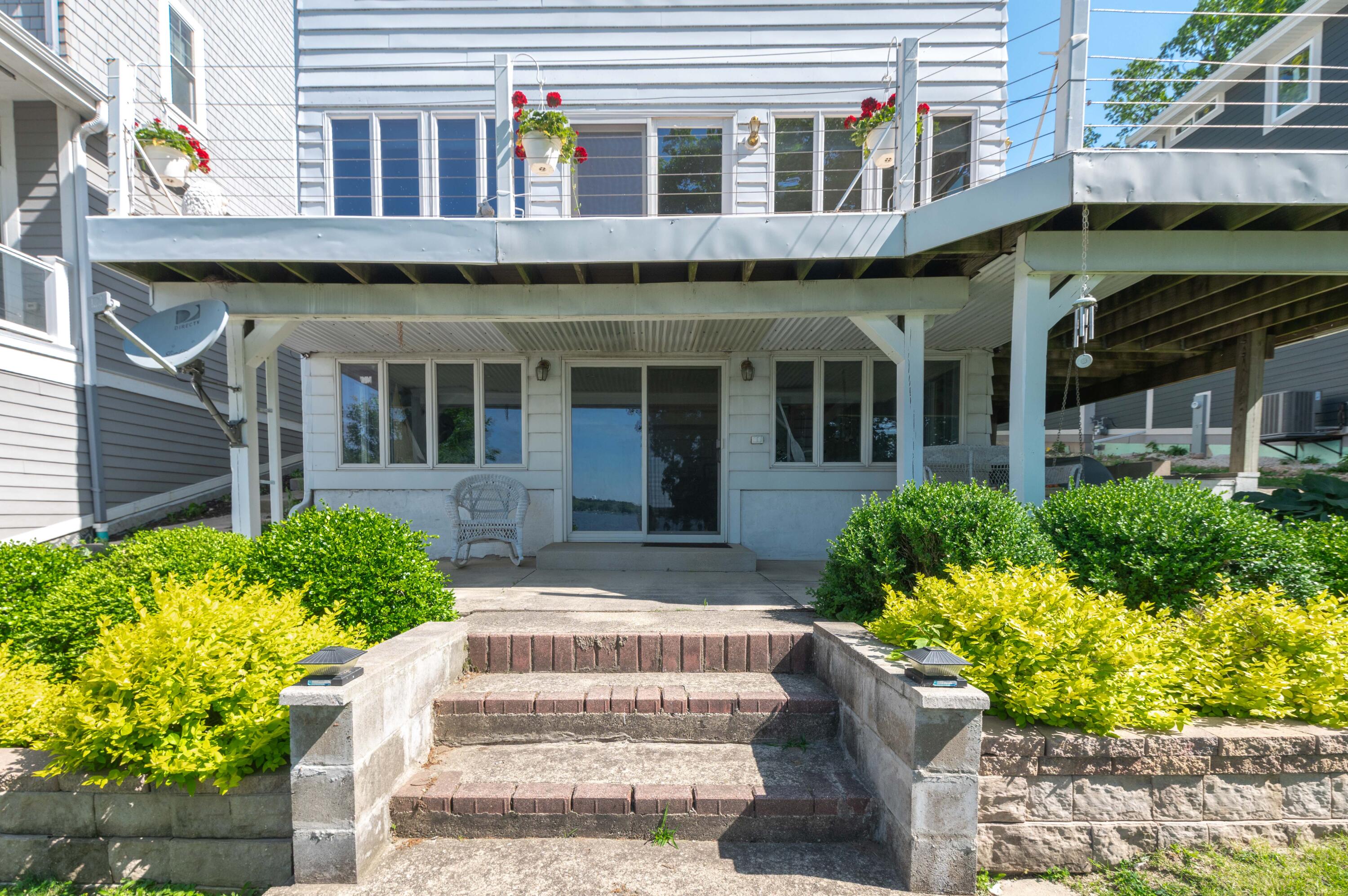 Wisconsin Lake Home for sale (MLS#: 1923064) at N37W26713  Kopmeier Dr, in Pewaukee, Wisconsin. (14 of 24)