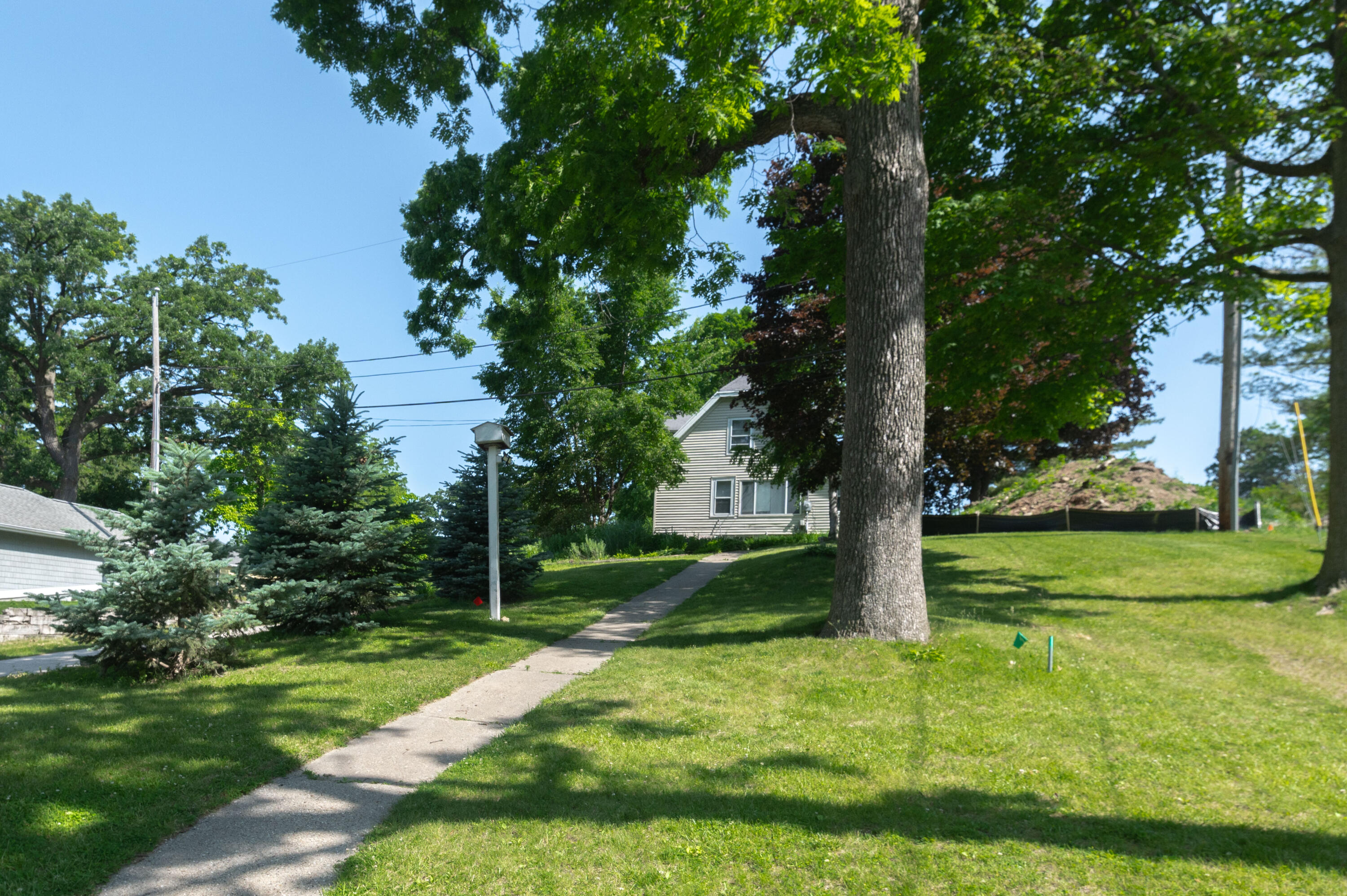 Wisconsin Lake Home for sale (MLS#: 1923064) at N37W26713  Kopmeier Dr, in Pewaukee, Wisconsin. (15 of 24)
