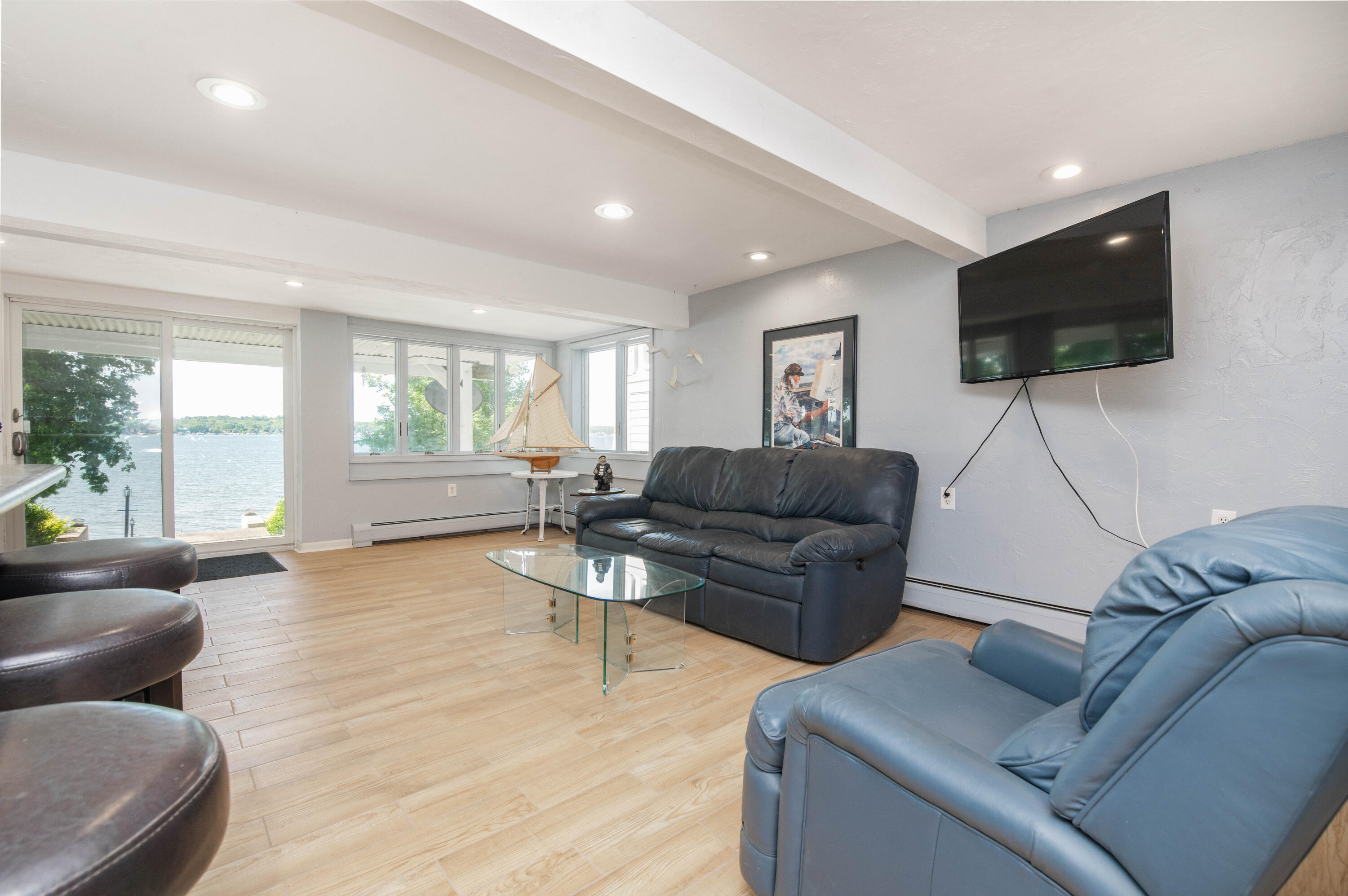 Wisconsin Lake Home for sale (MLS#: 1923064) at N37W26713  Kopmeier Dr, in Pewaukee, Wisconsin. (22 of 24)