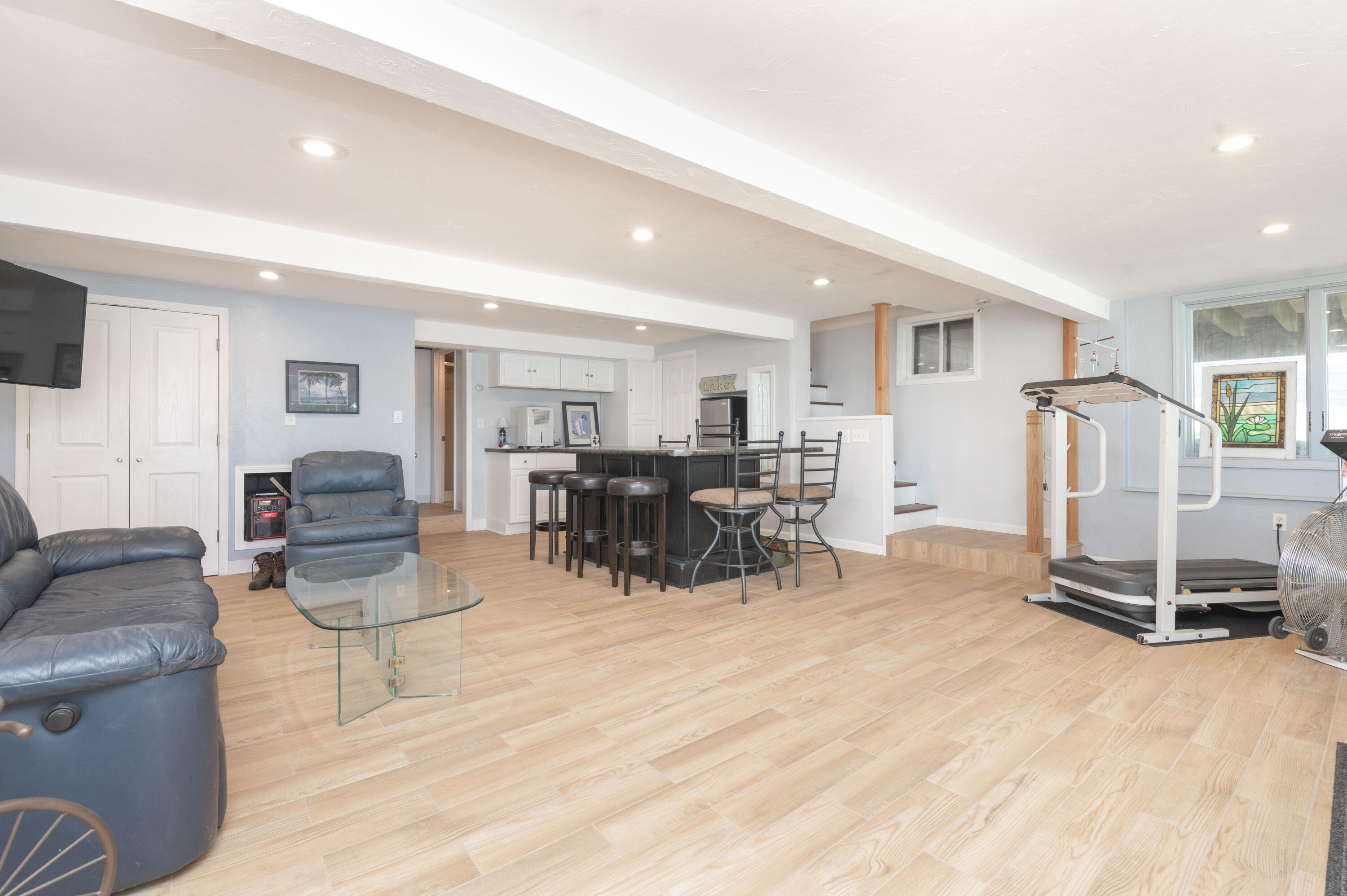 Wisconsin Lake Home for sale (MLS#: 1923064) at N37W26713  Kopmeier Dr, in Pewaukee, Wisconsin. (23 of 24)