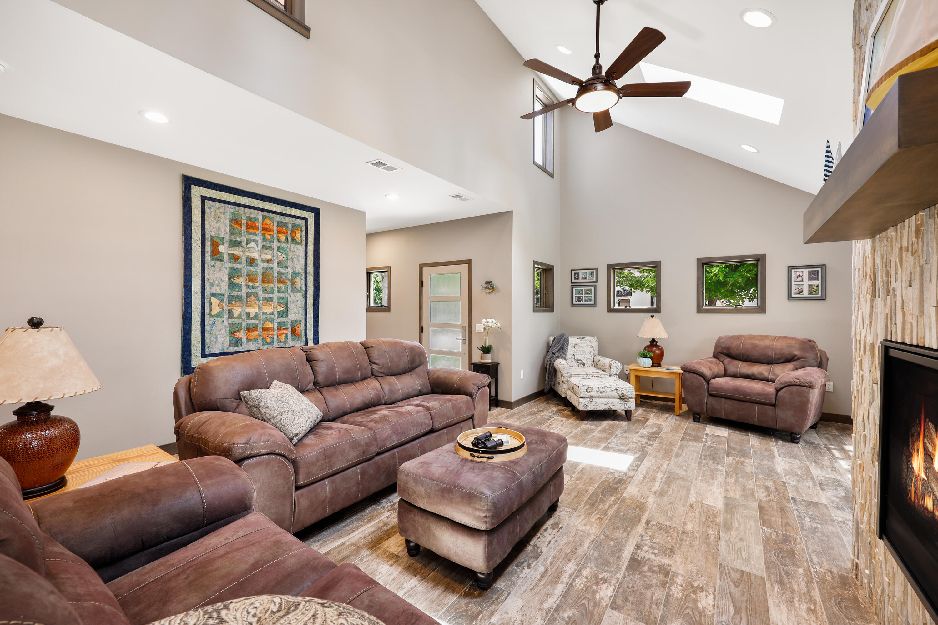 Wisconsin Lake Home for sale (MLS#: 1923066) at 2830  Tomahawk Ct, in Middleton, Wisconsin. (3 of 50)